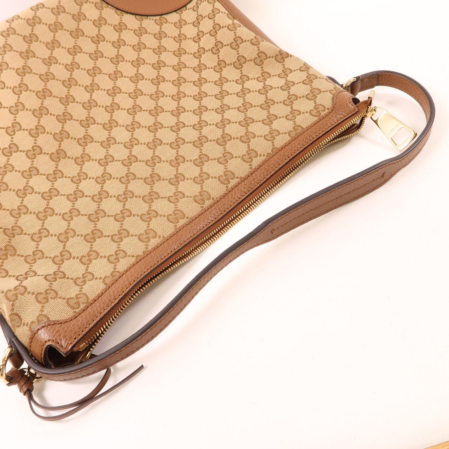 Gucci Canvas Bree Micro Hobo Gold Shoulder Bag Brown Gg Canvas 449244