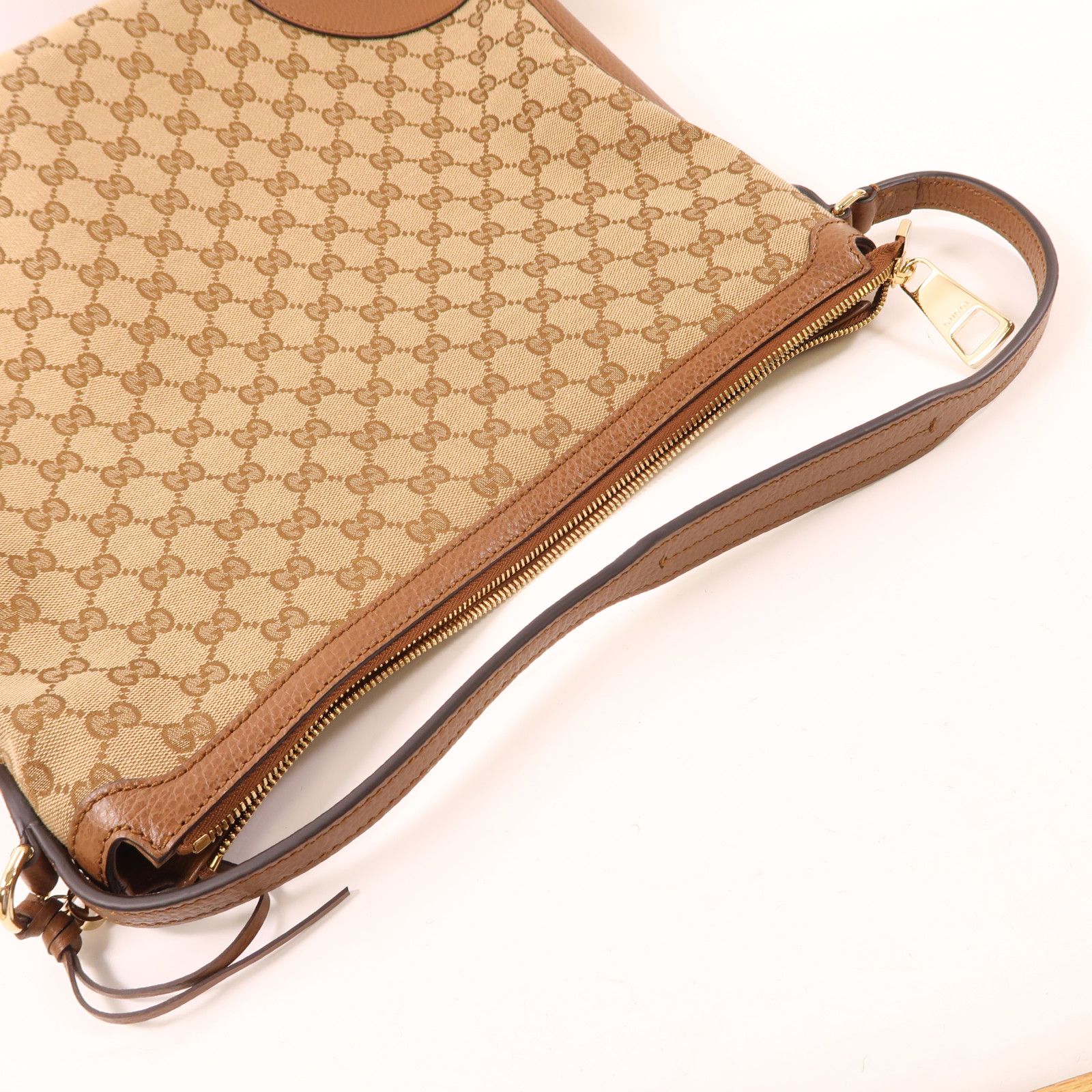 Gucci Canvas Bree Micro Hobo Gold Shoulder Bag Brown Gg Canvas 449244