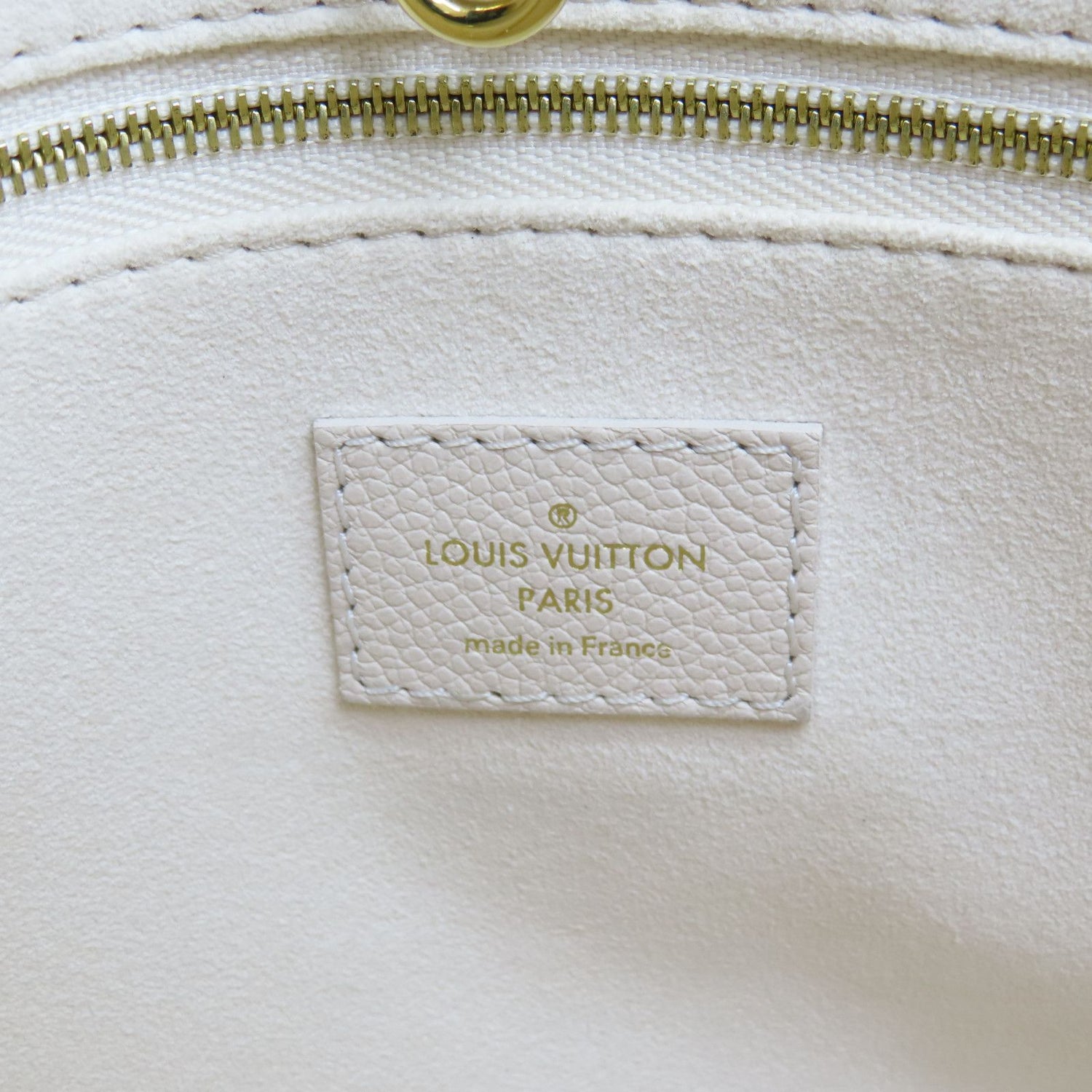 Louis Vuitton On The Go Pm Shoulder Handbag Calfskin Off White M 46513