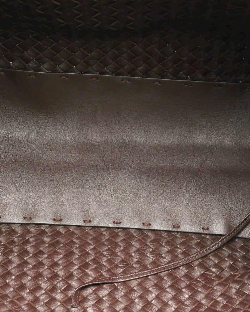 Bottega Veneta Intrecciato Cabat MM Tote Bag