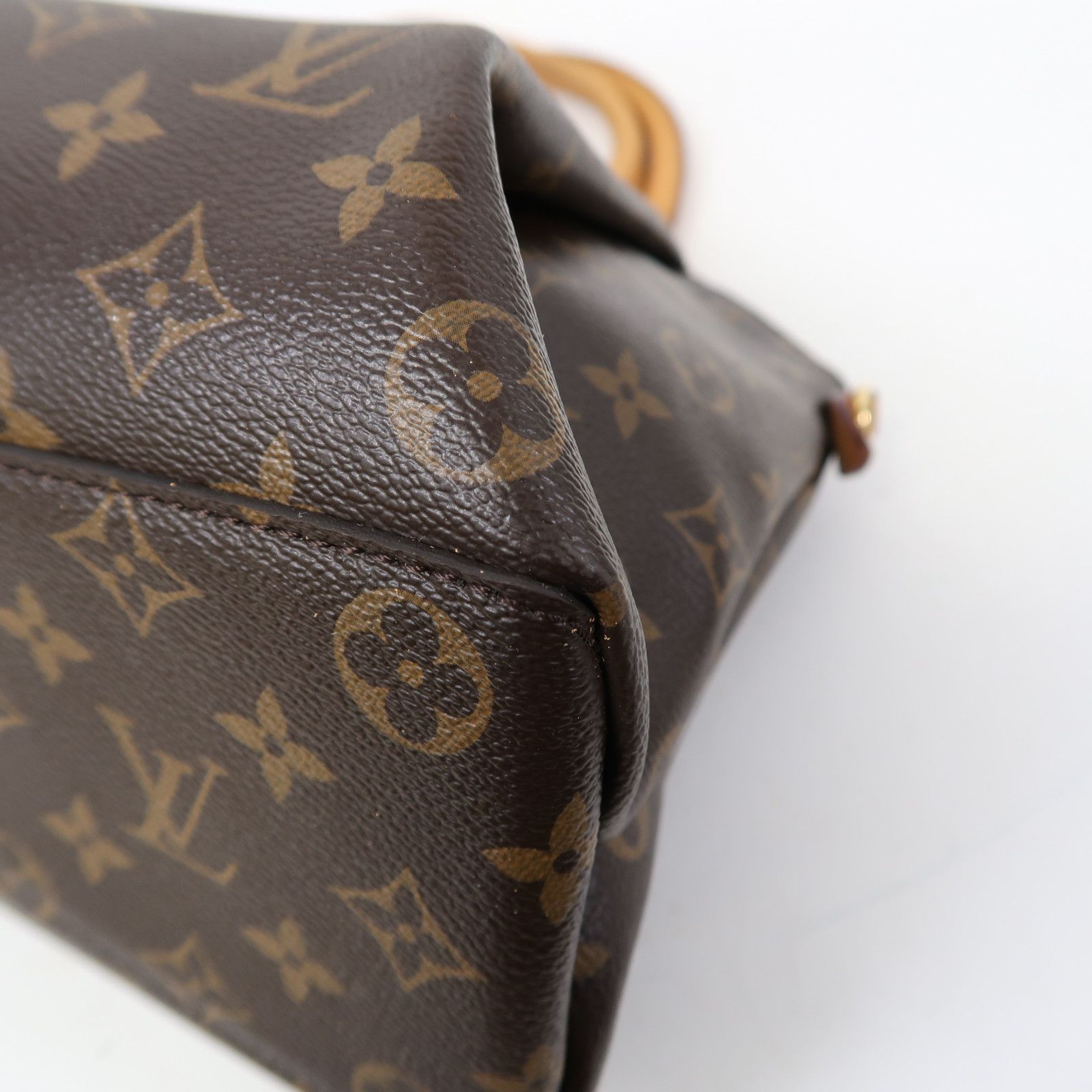 Louis Vuitton Rivoli MM, Monogram