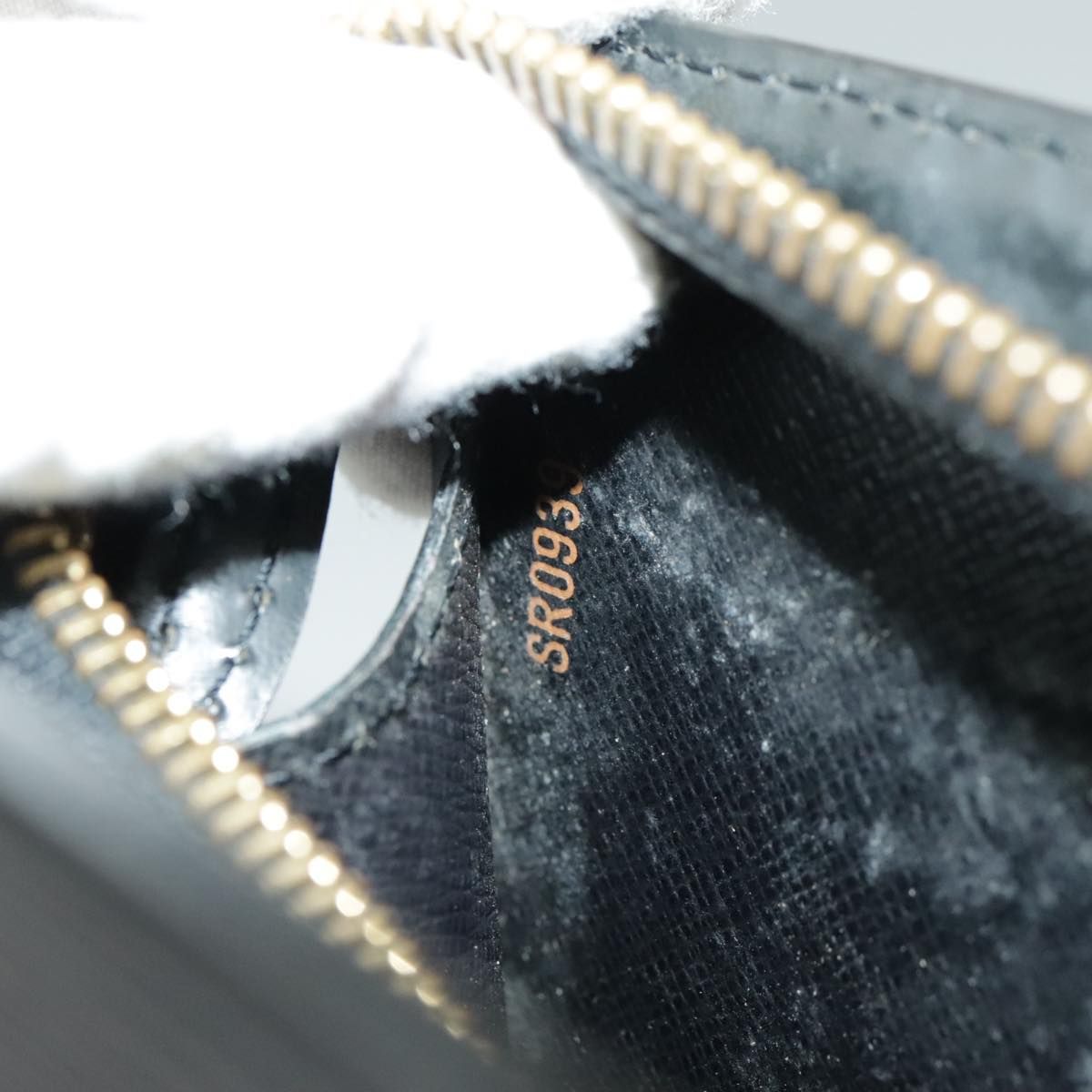 Louis Vuitton Epi Pochette Homme Clutch Bag Black Noir M 52522 Lv Auth