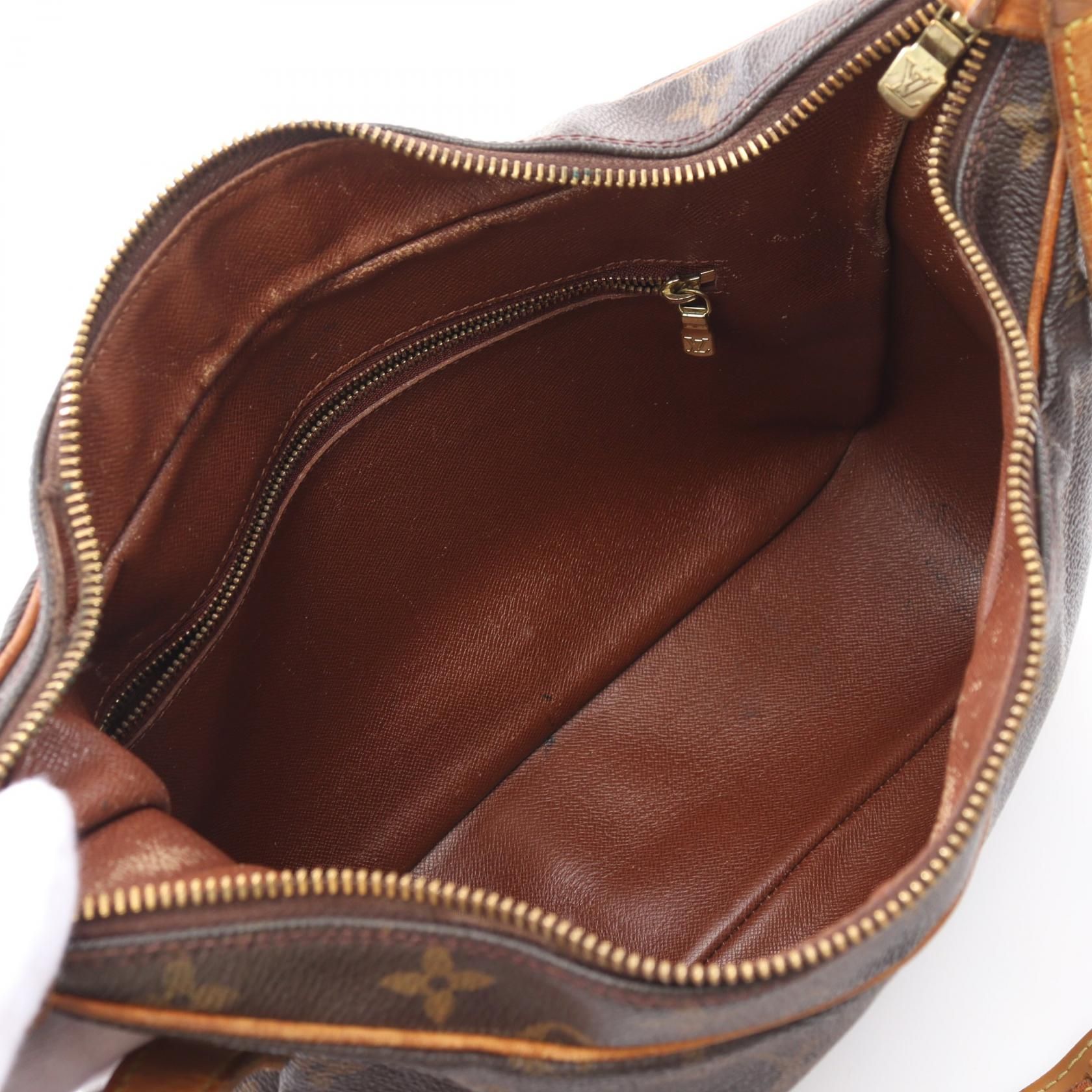 Louis Vuitton Boulogne 30, Monogram