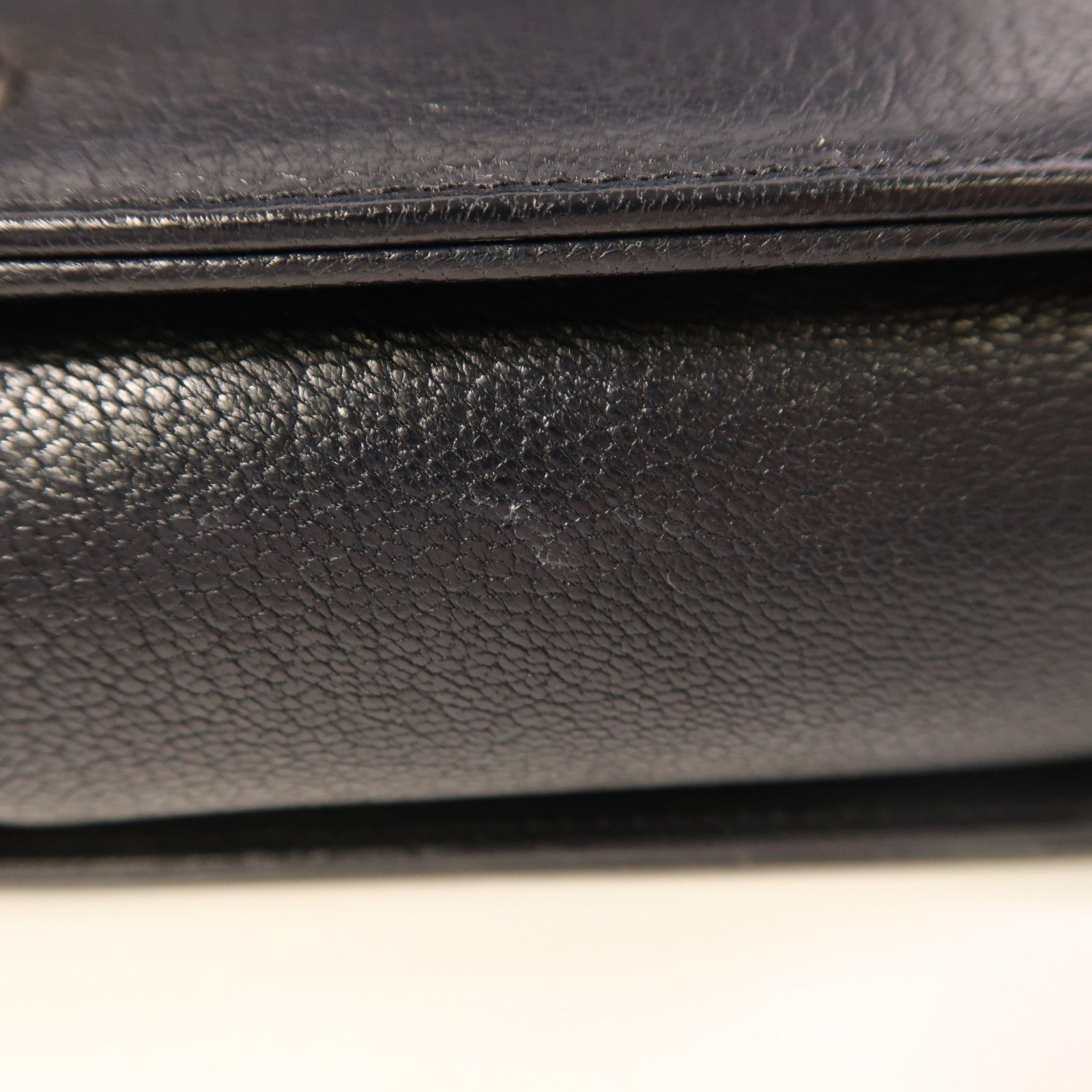 Chanel Black Cowhide Leather Crossbody Back Bag Calfskin (cowhide) Boy 28