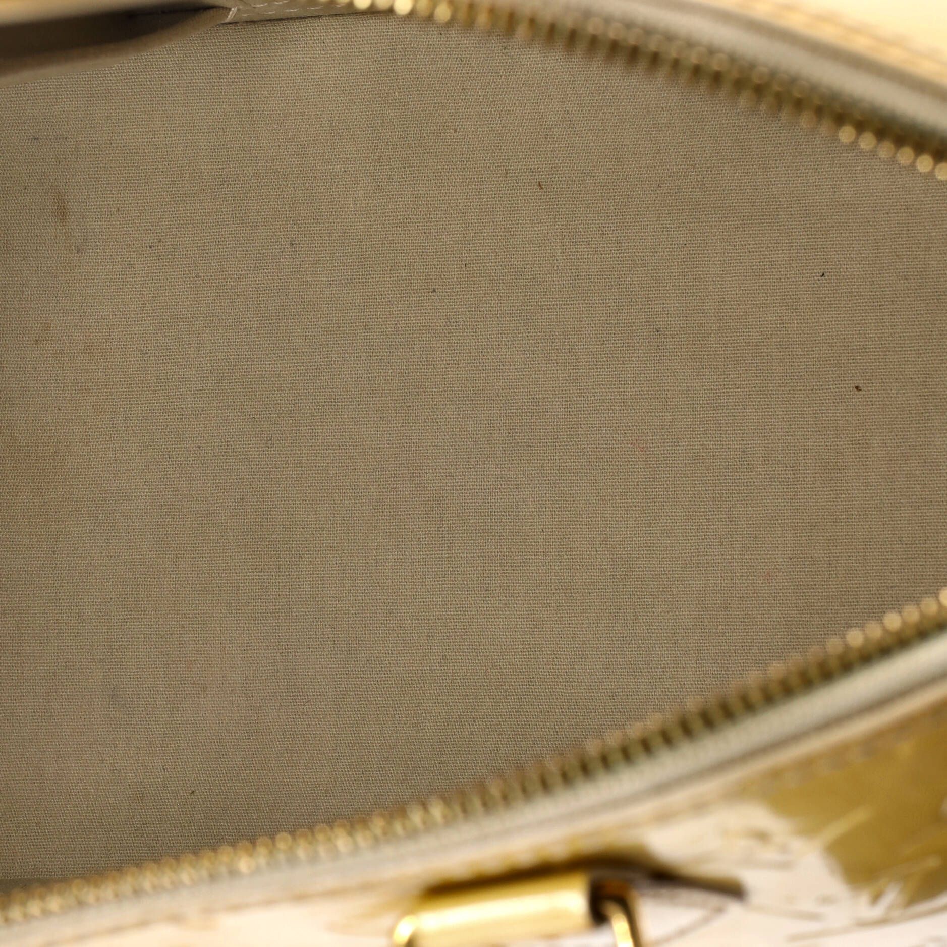 Louis Vuitton Alma NM Pm, Vernis