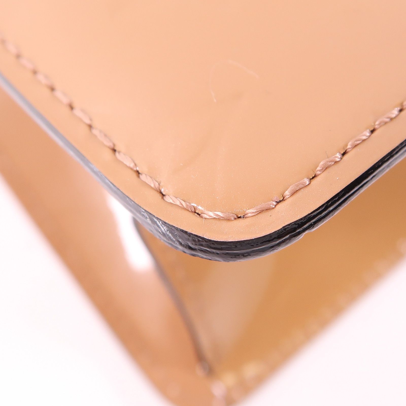 Louis Vuitton Lacquered Leather Deesse Pm Kinpaku Handmade Bag Beige Handbag M 91596