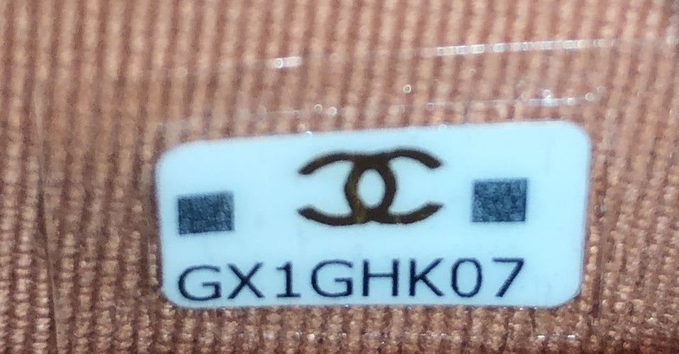 Chanel Textured Cc Flap Card Case Quilted Caviar