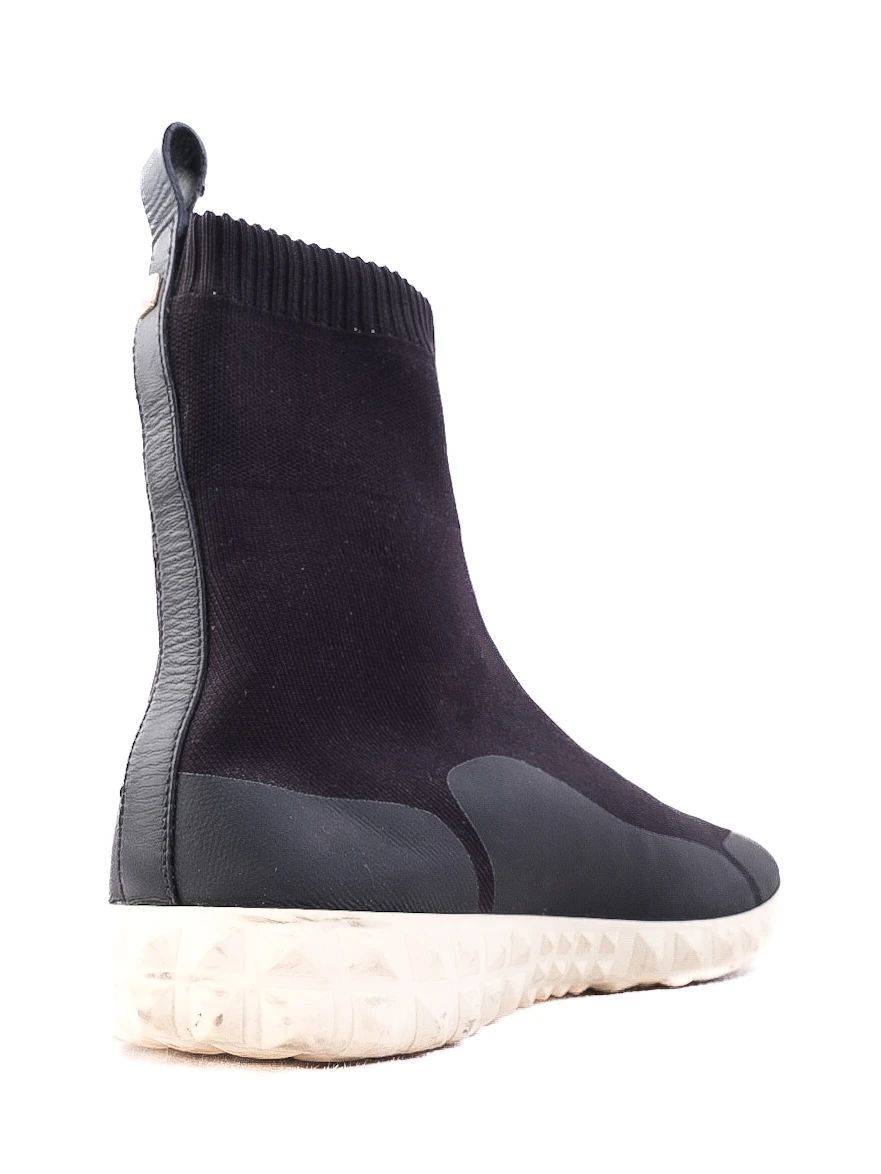 Excellent Valentino Black Sock Sneakers Size 38 with VLTN Detail