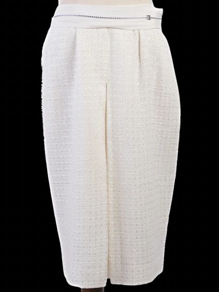 Excellent Salvatore Ferragamo White Textured Skirt Size L