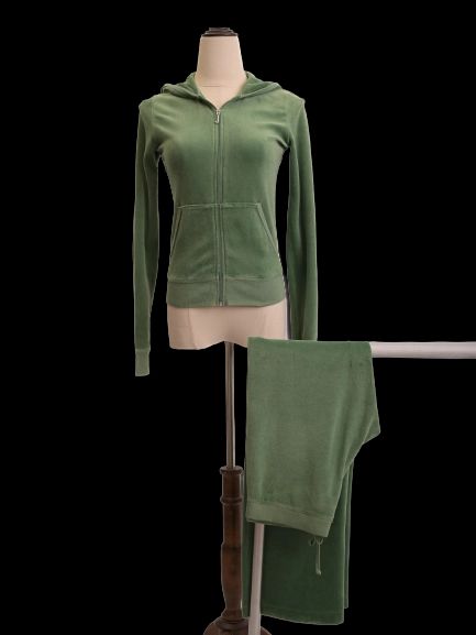 Excellent Juicy Couture Green Velour Tracksuit Size S for Women