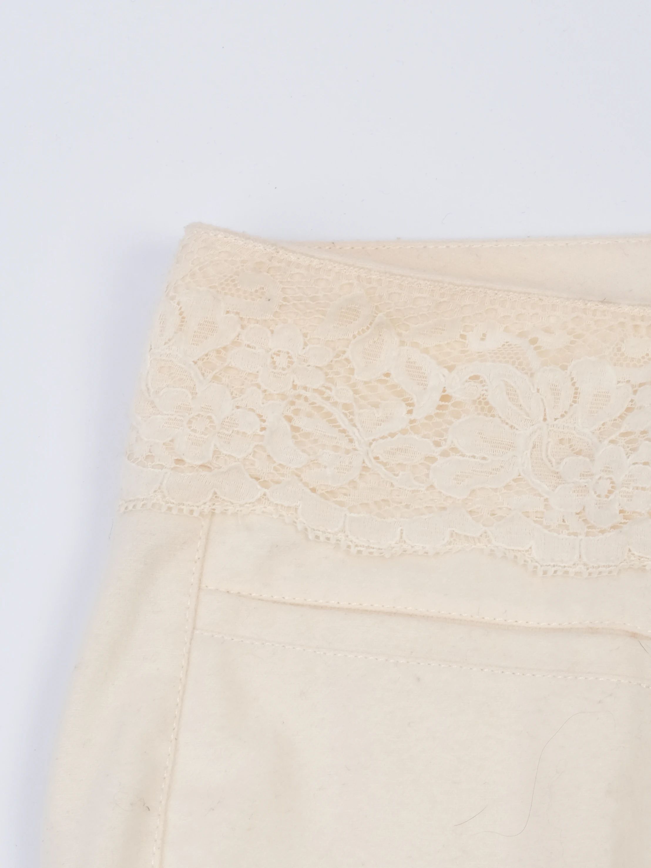 Excellent Red Valentino Yellow Wool Pants Size S with Lace Detail