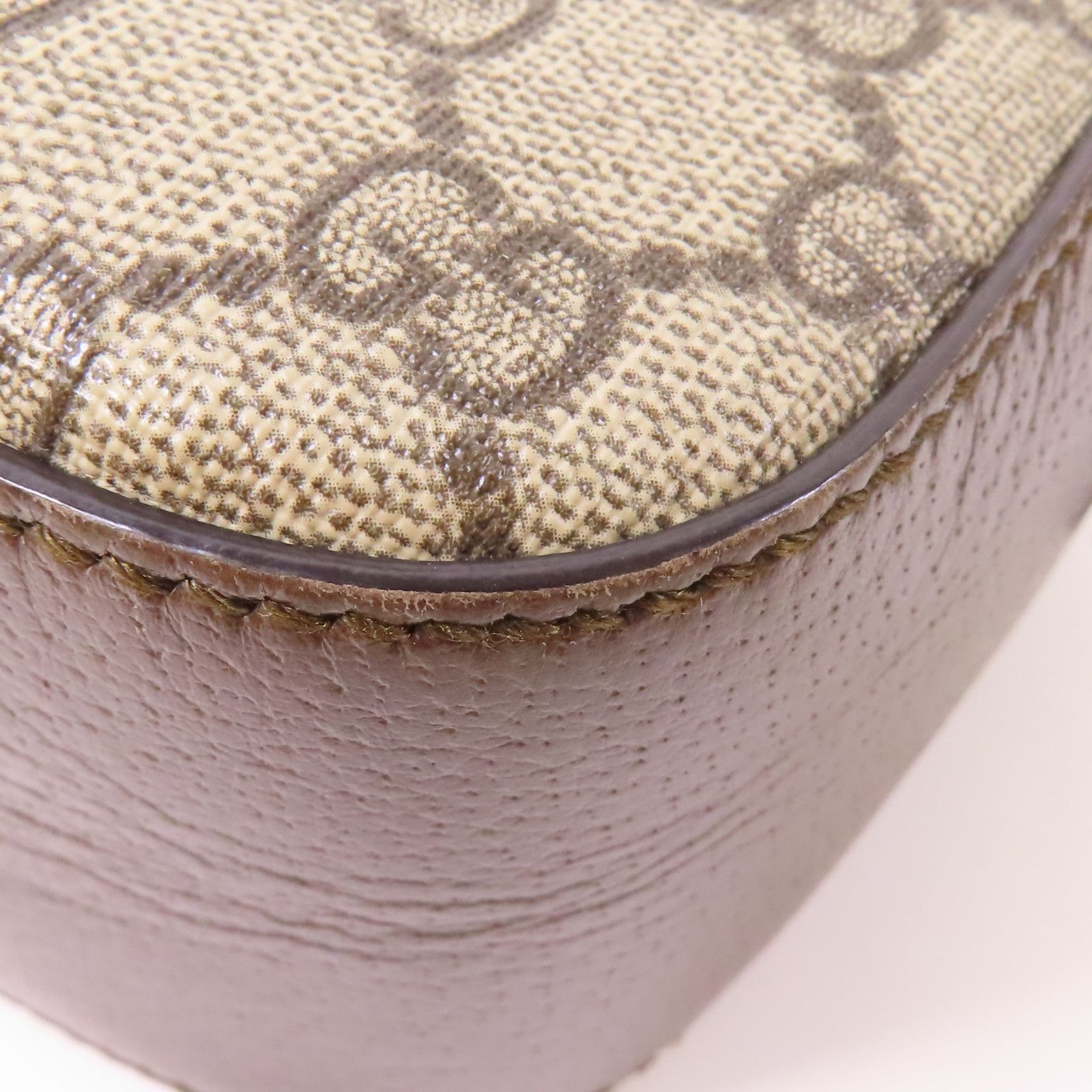 Gucci Neo Vintage Messenger, GG Supreme