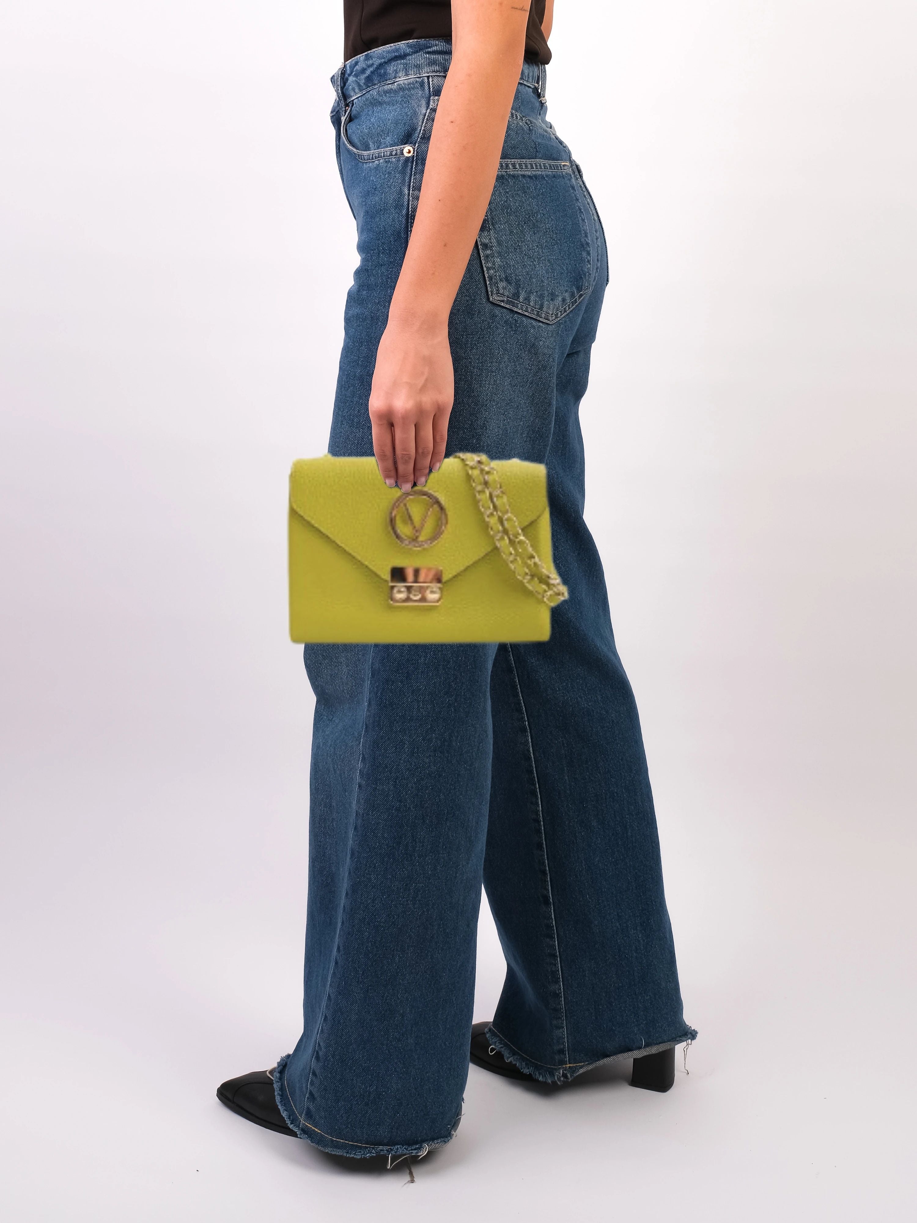 Excellent Mario Valentino Green Leather Handbag with Chain Strap