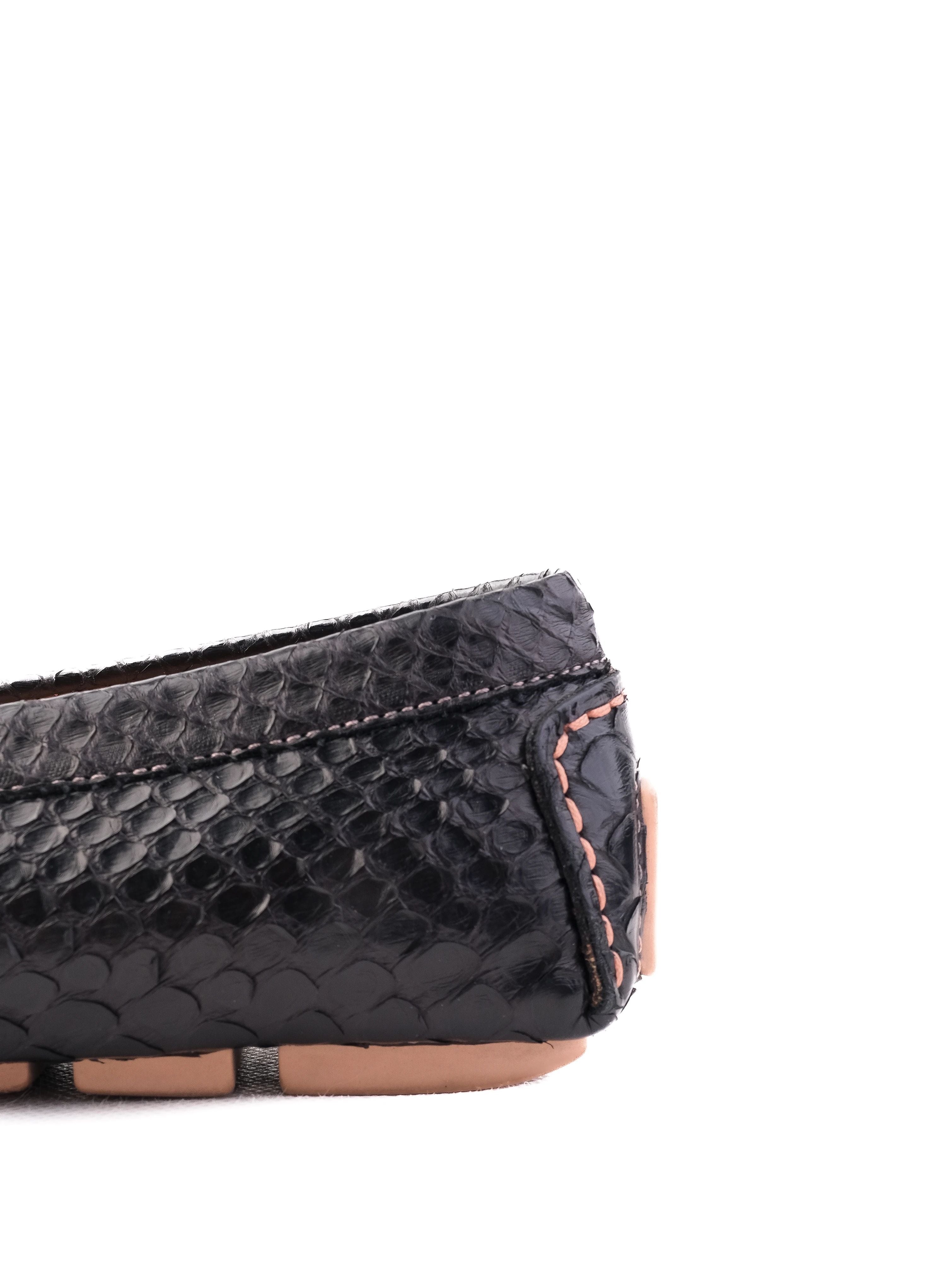 Excellent Easy by Loriblu Black Leather Loafers Size 37