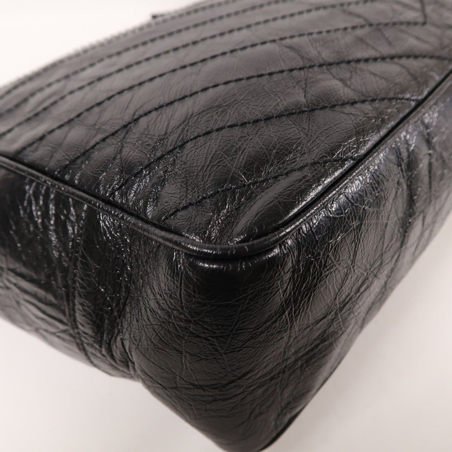 Yves Saint Laurent Cowhide Leather Niki Large Silver Shoulder Bag Black Calfskin (cowhide) Pmr 504