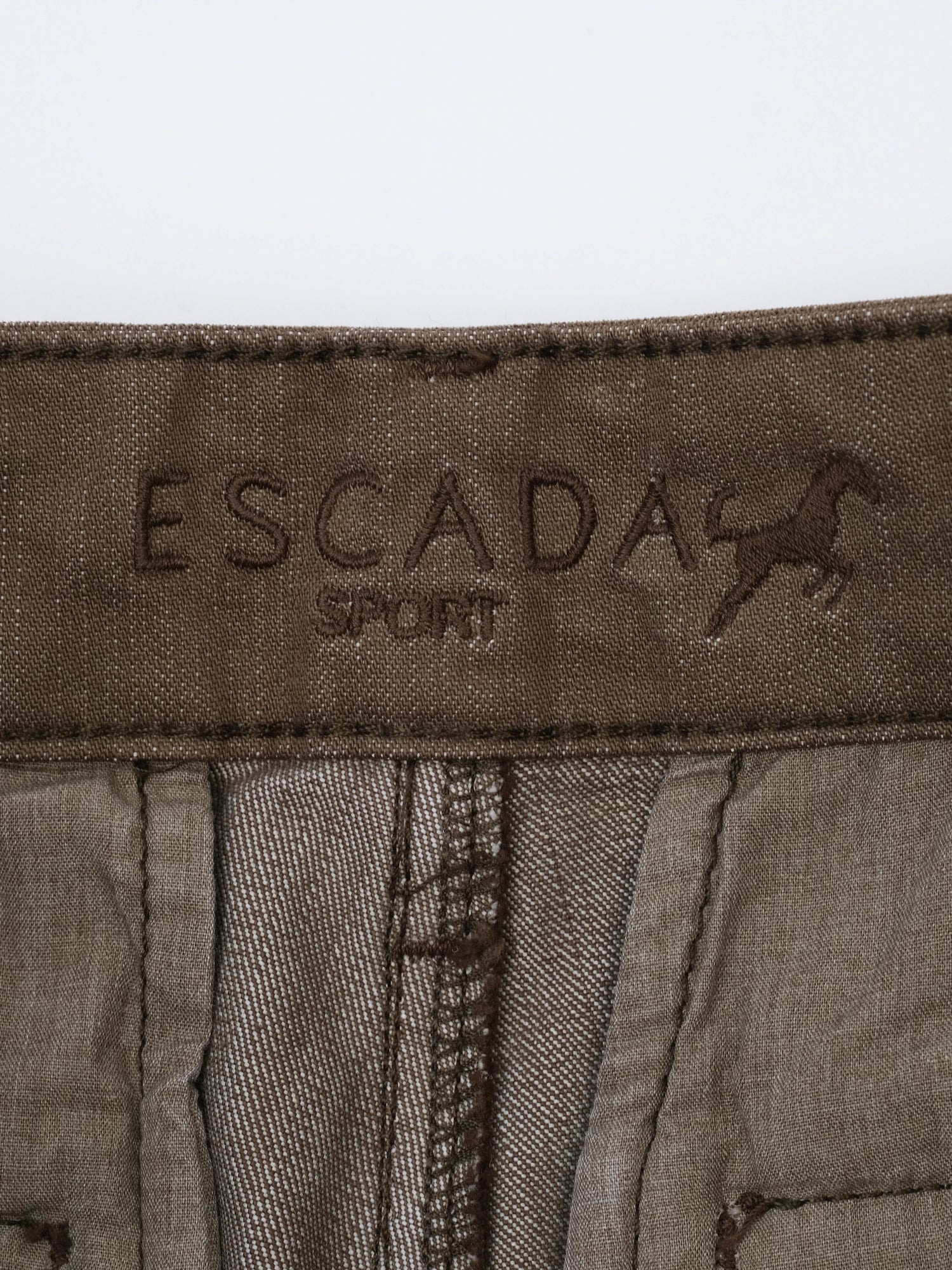 Excellent Escada Green Cargo Pants Size S - Slim Fit, Multiple Pockets
