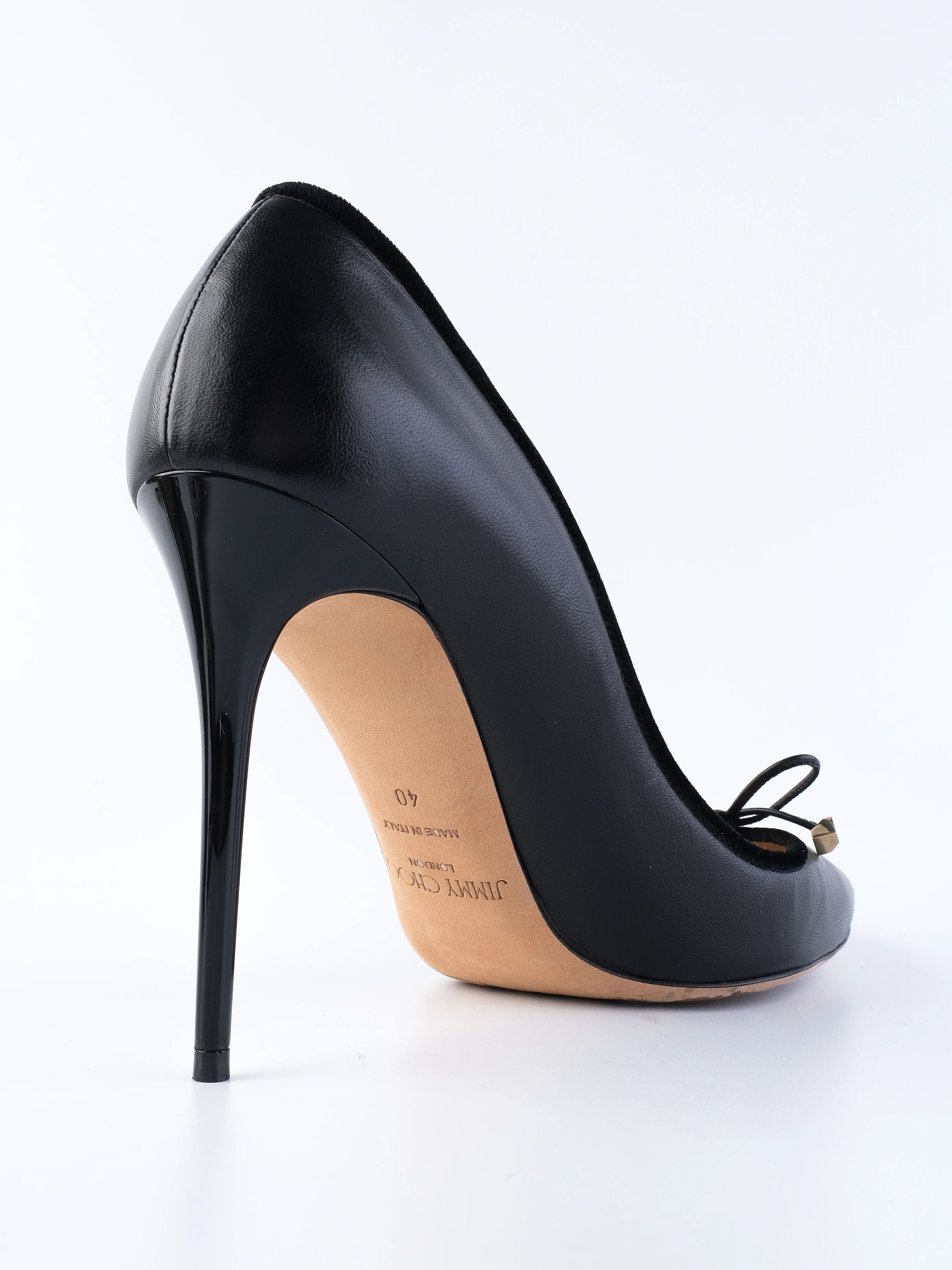 Excellent Jimmy Choo Black Leather High Heels Size 40 with Bow