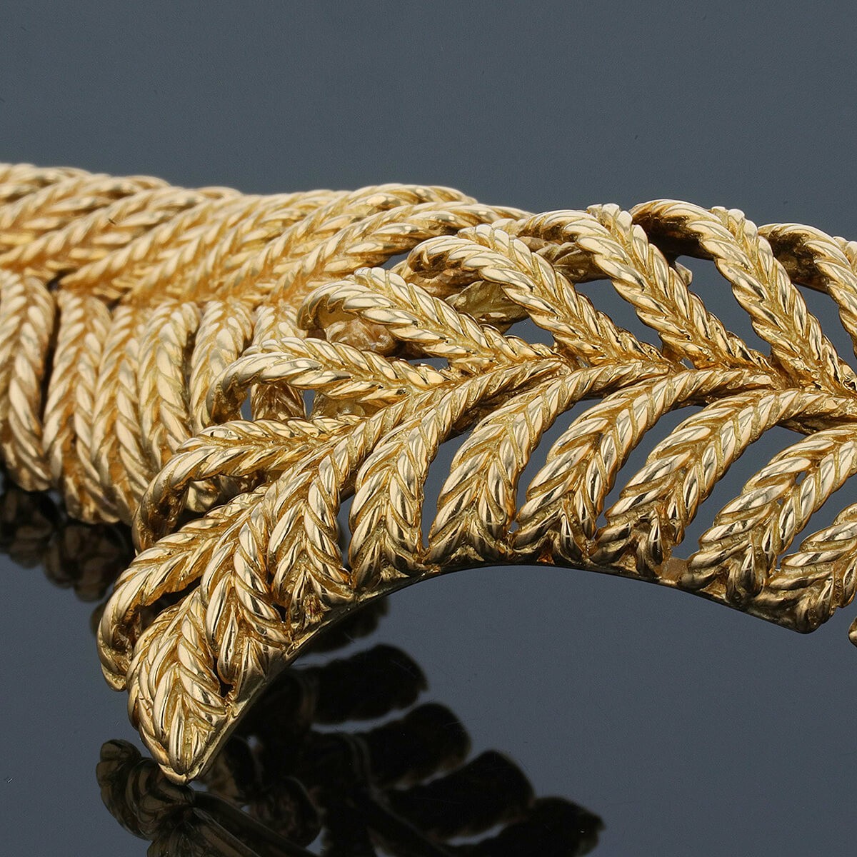 Boucheron gold bracelet
