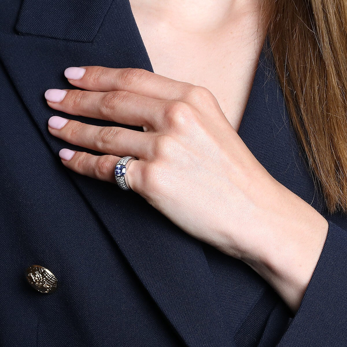 Boucheron sapphire, diamonds and gold ring