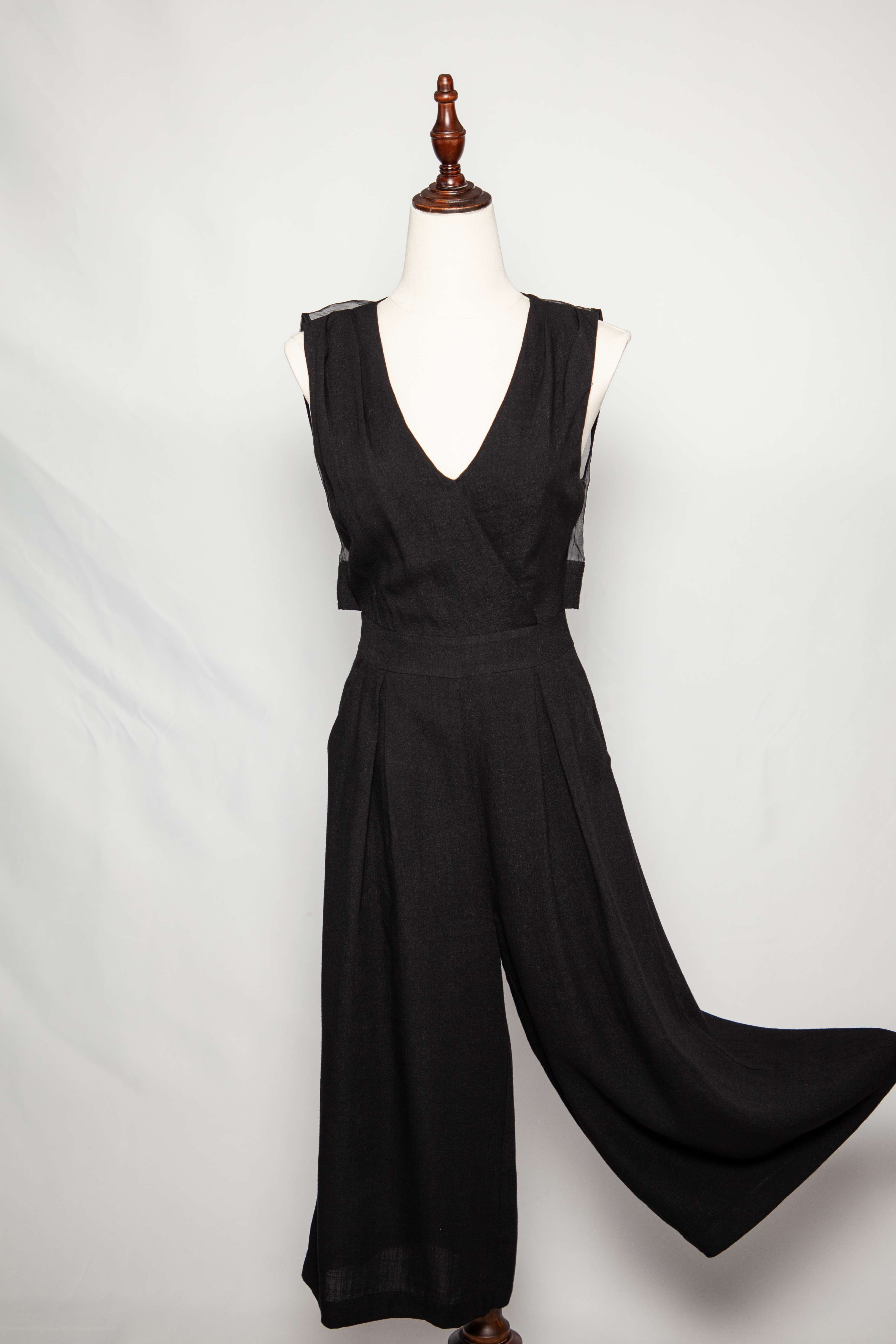 Excellent Barneys Newyork Black Sleeveless Dress V Neck Pleated Design
