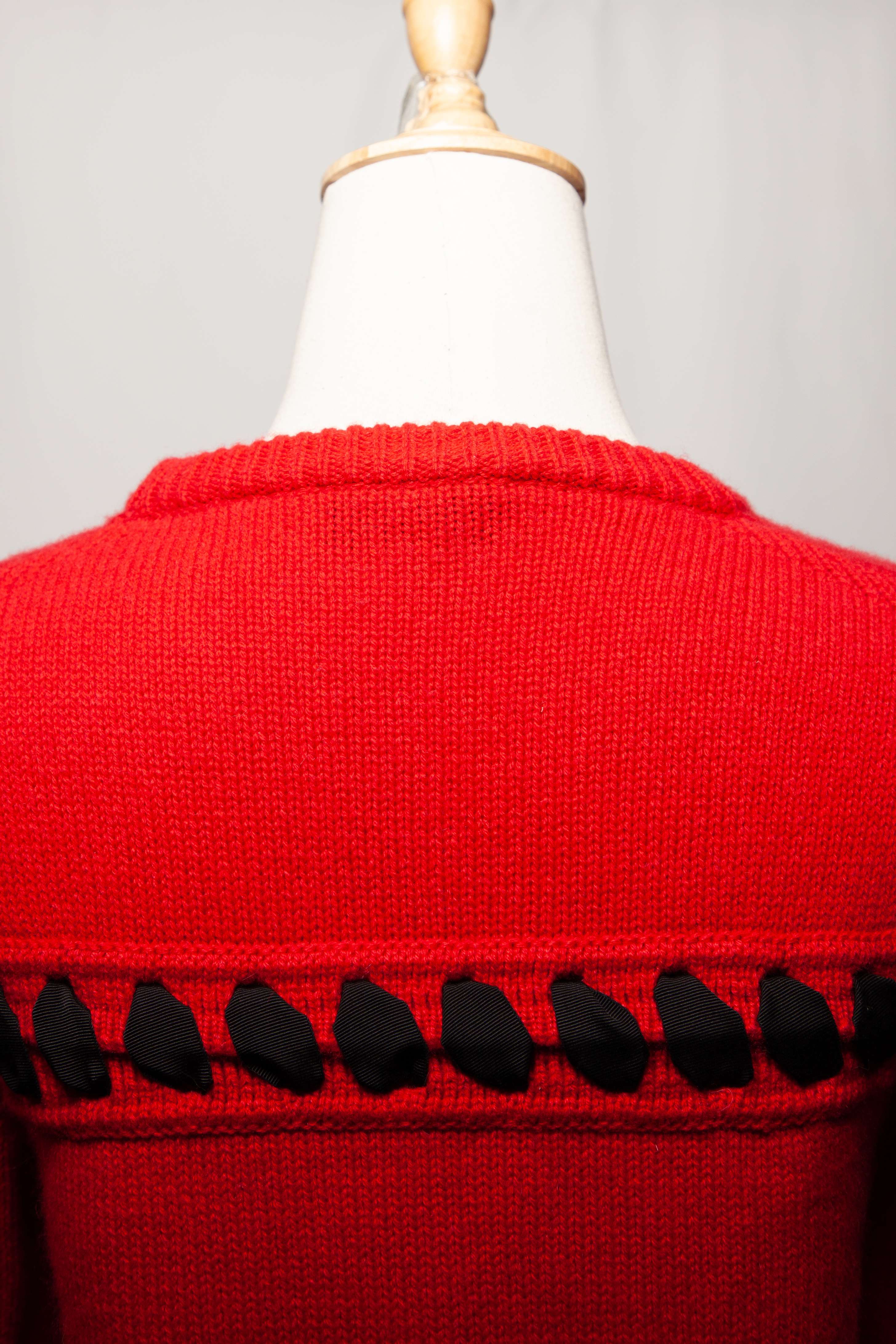 Good Fendi Red Cashmere Wool Sweater Size XXS with Unique Design