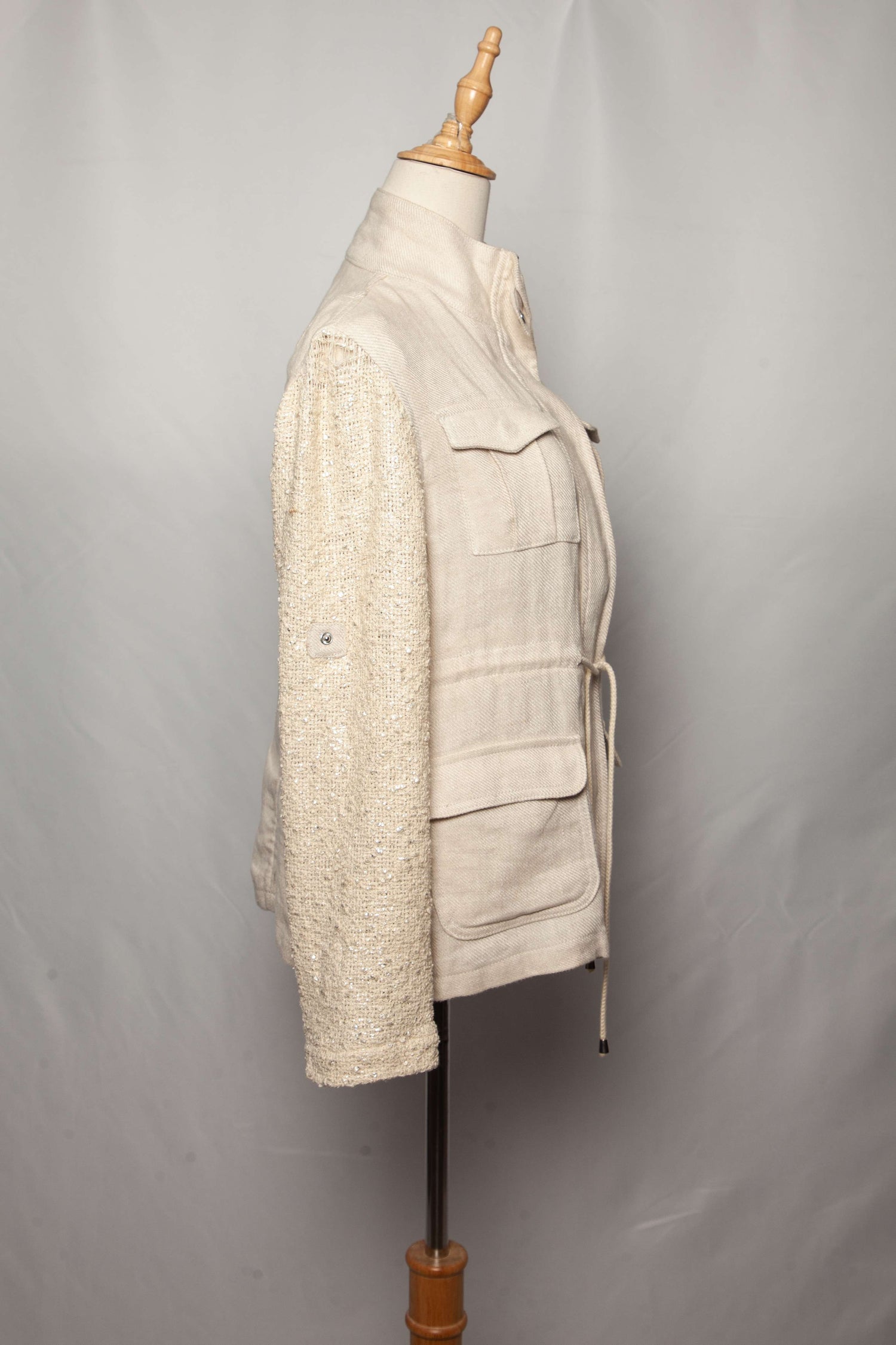 Average Generation Love White Jacket with High Collar and Textured Sleeves