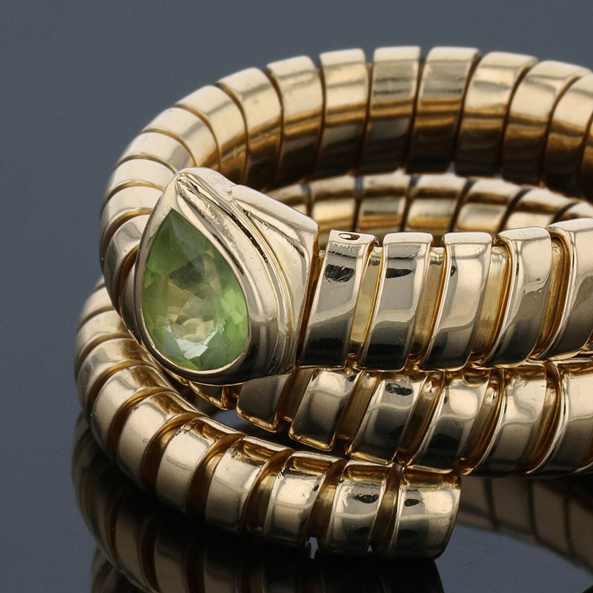 Bulgari Serpenti Tubogas gold and peridot ring