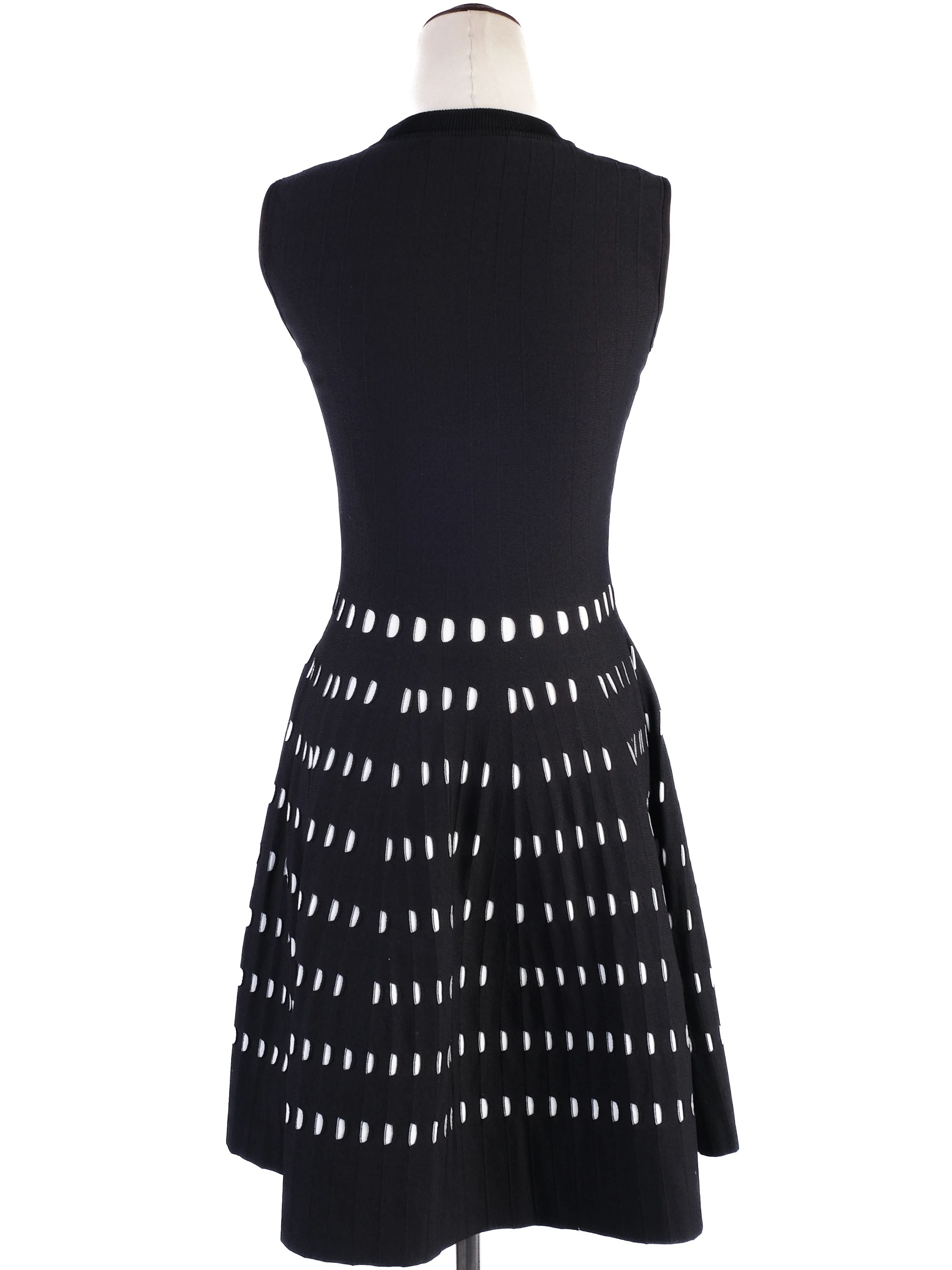 Excellent Alexander McQueen Black Sleeveless Dress Size M