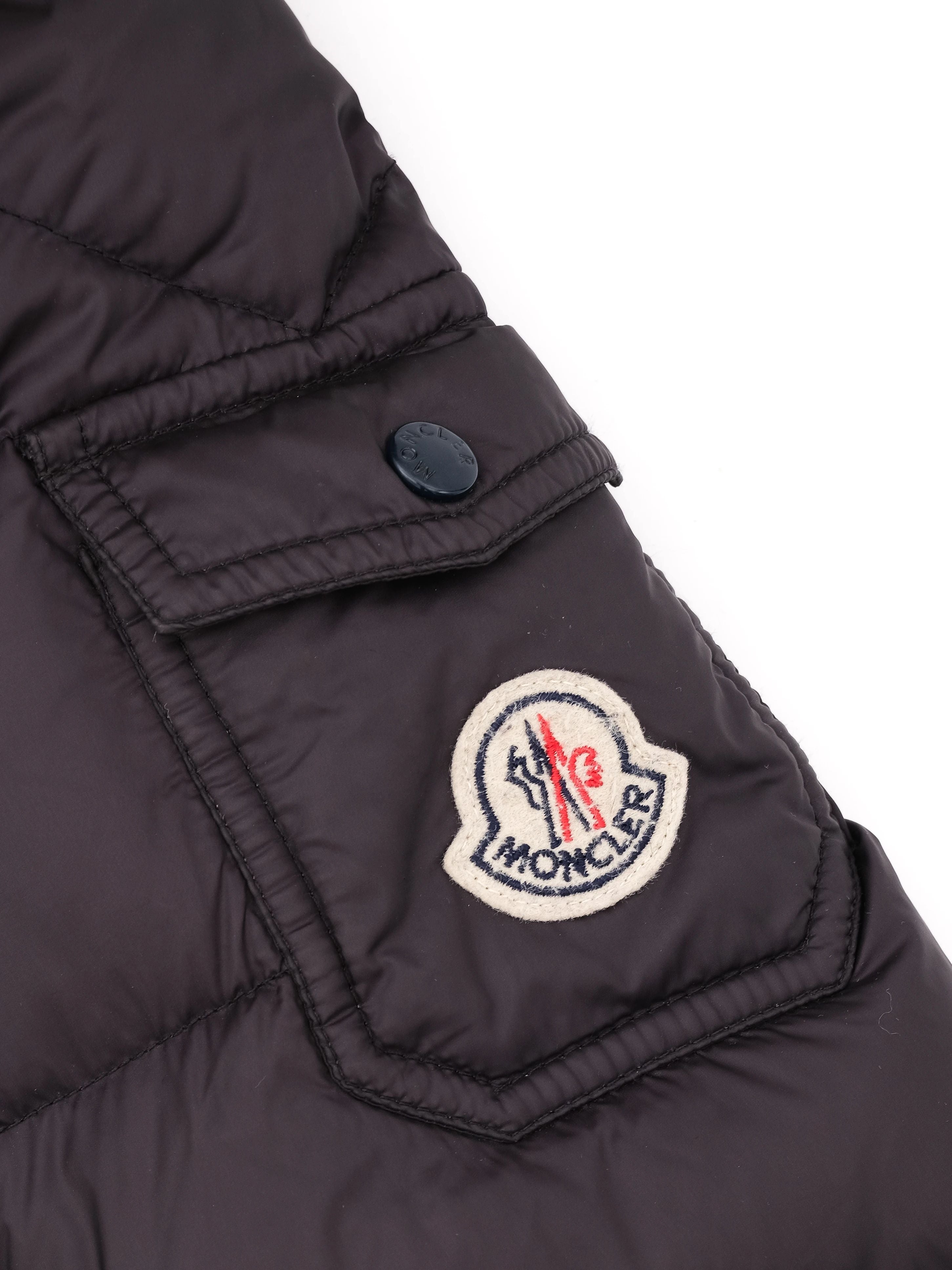 Excellent Moncler Black Nylon Winter Jacket Size 8 for Kids