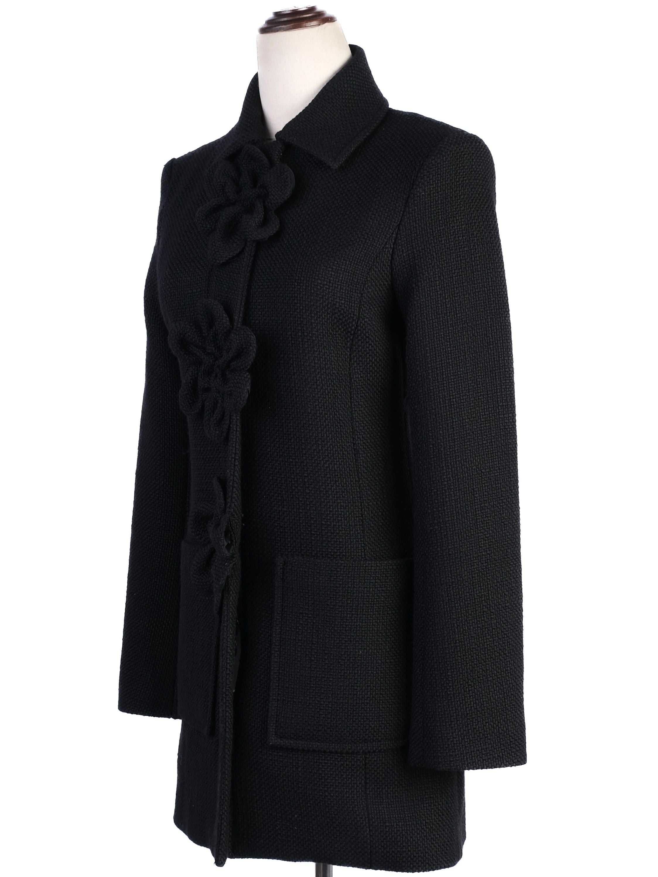 Excellent Anne Fontaine Black Wool Coat with Floral Embellishments