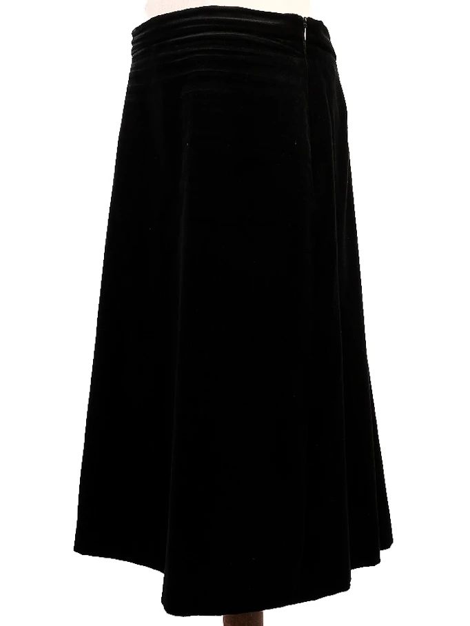 Escada Black Velvet Long Skirt Pleated Size L Excellent Condition