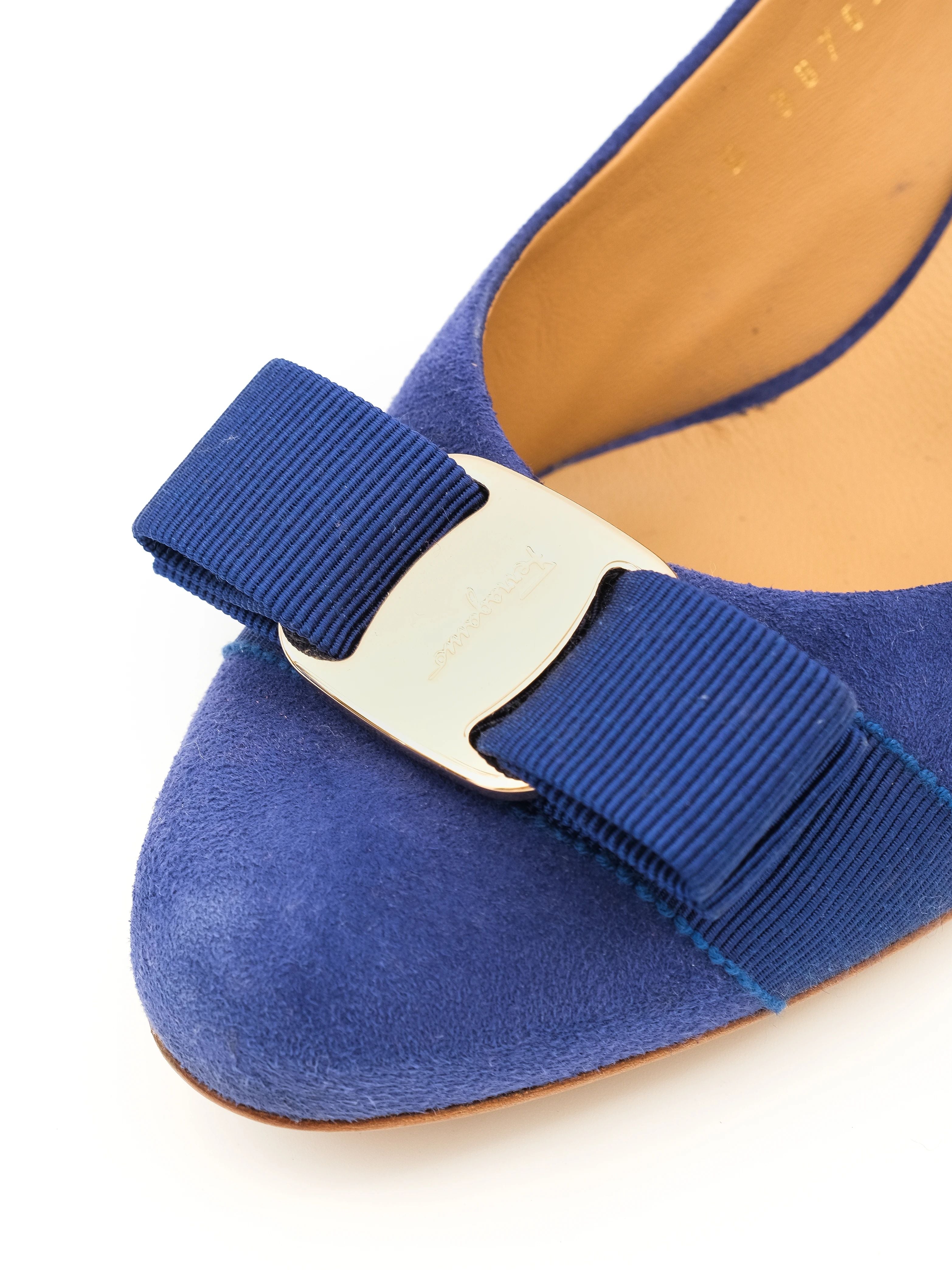 Excellent Salvatore Ferragamo Blue Genuine Suede Women&