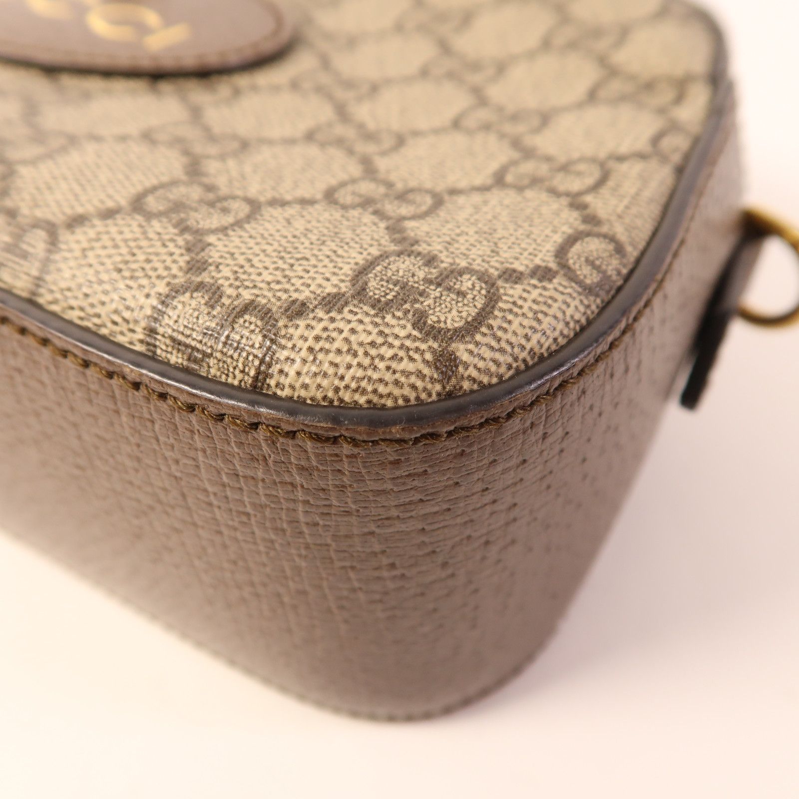 Gucci Painted Canvas Gg Supreme Messenger Gold Shoulder Bag Brown Beige/brown Pvc Coated Canvas 476466