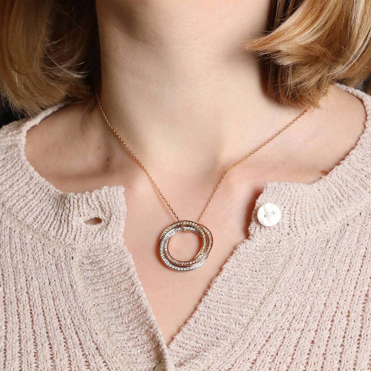Cartier Trinity diamonds and three-tones gold necklace
