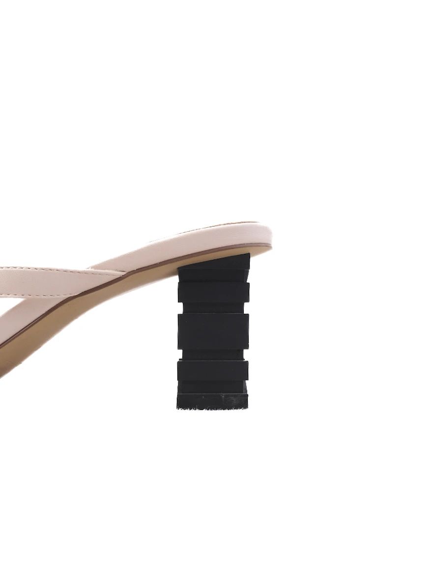 Excellent Kendall+Kylie White Leather Heeled Sandals with Geometric Block Heel