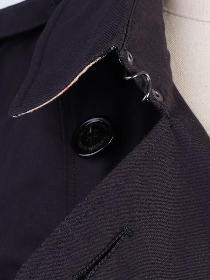 EXCELLENT Burberry Black Trench Coat Double-Breasted Women&