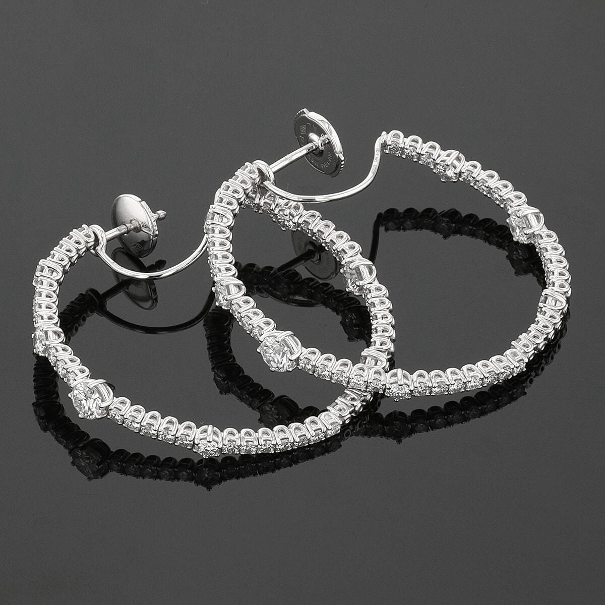 Chopard LÕHeure du Diamant diamonds and gold earrings