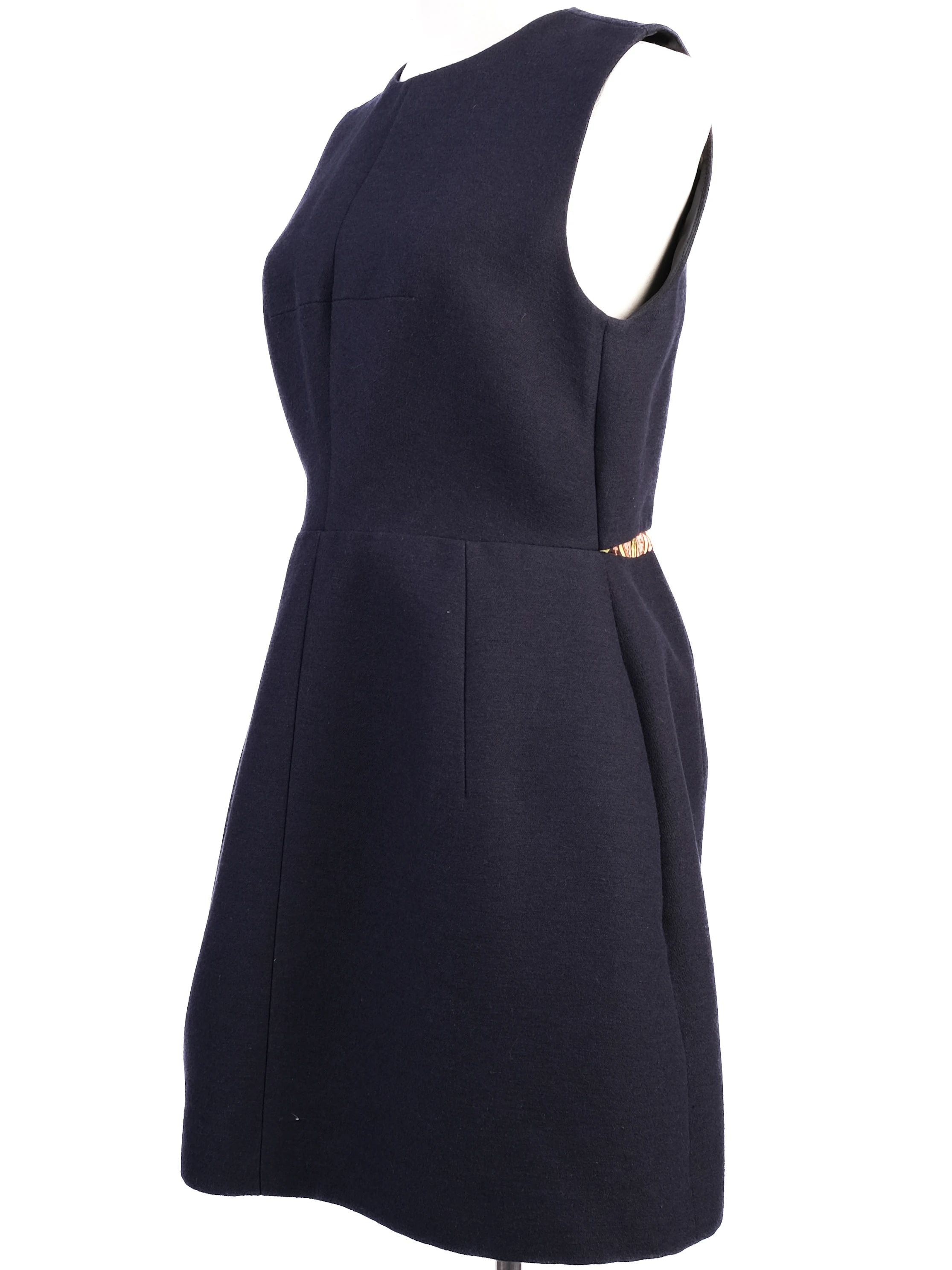 Excellent Carven Black Wool Dress Size M with Patterned Detail