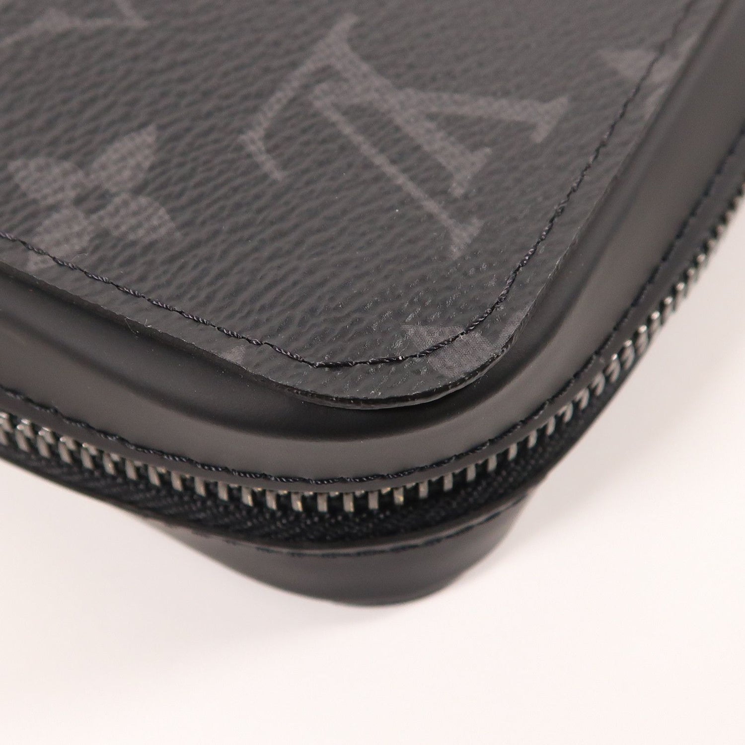 Louis Vuitton Monogram Eclipse Zippy Xl Wallet Changzhenbao Black Around Long Wallet M 61698