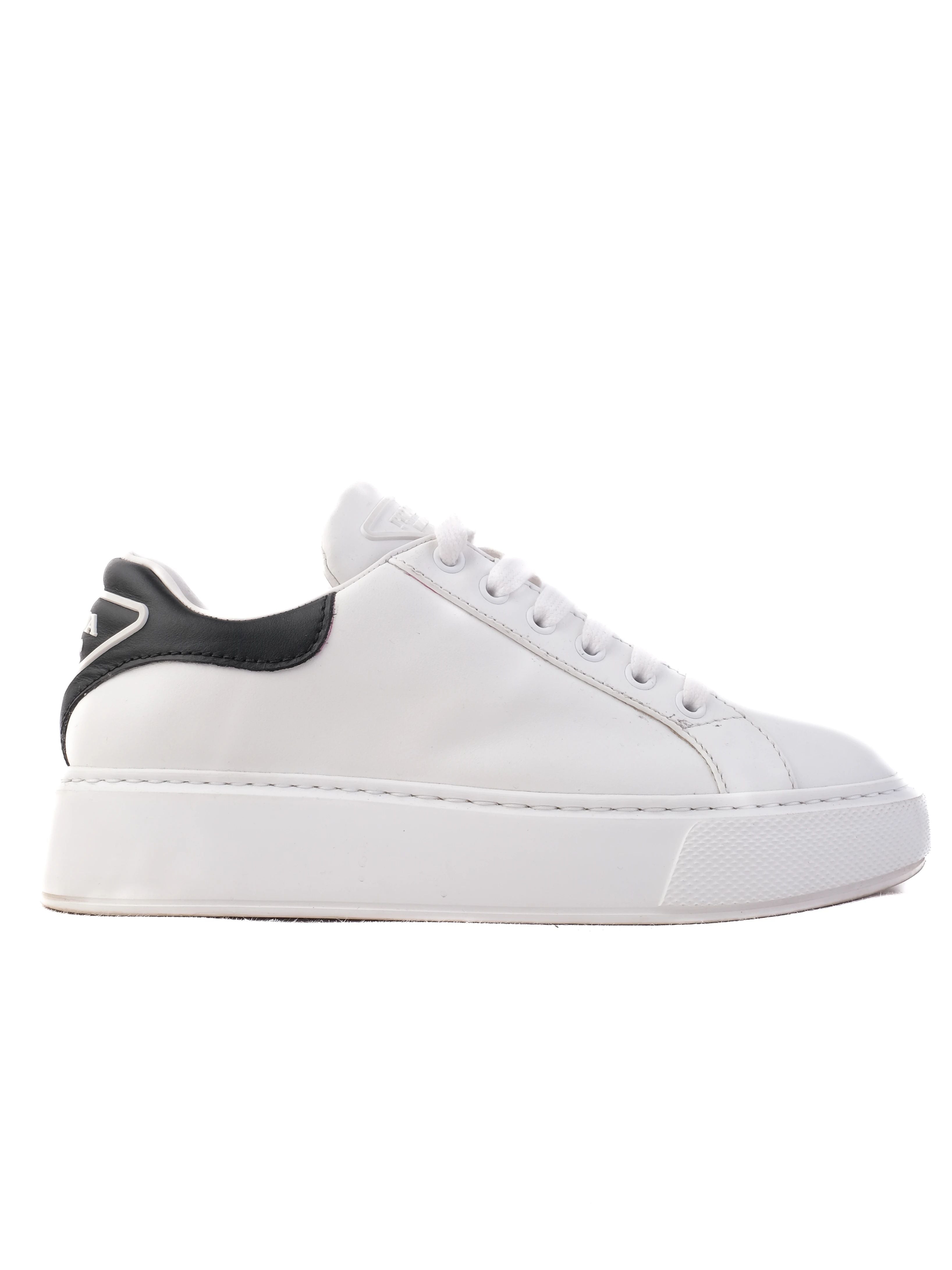 Excellent Prada White Leather Sneakers Size 37 with Black Accents