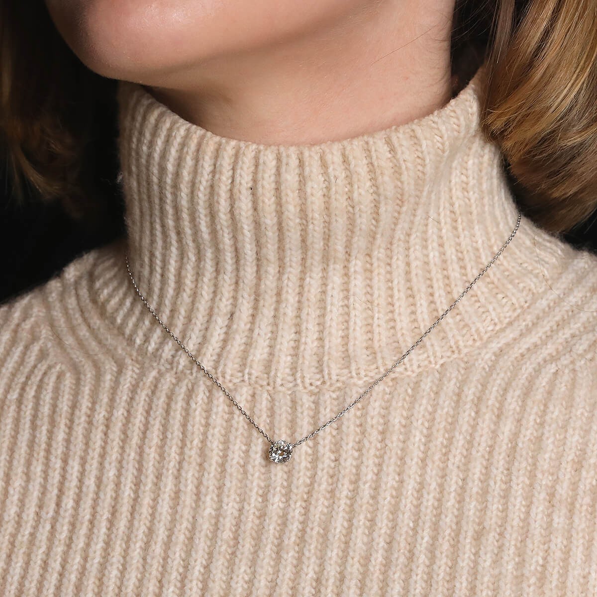 Diamond and gold necklace