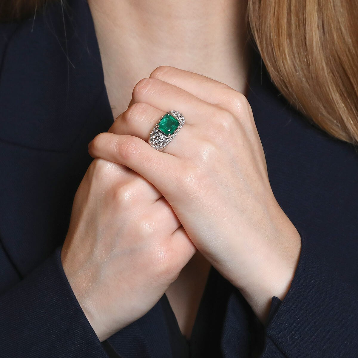 Diamonds, emerald and gold ring