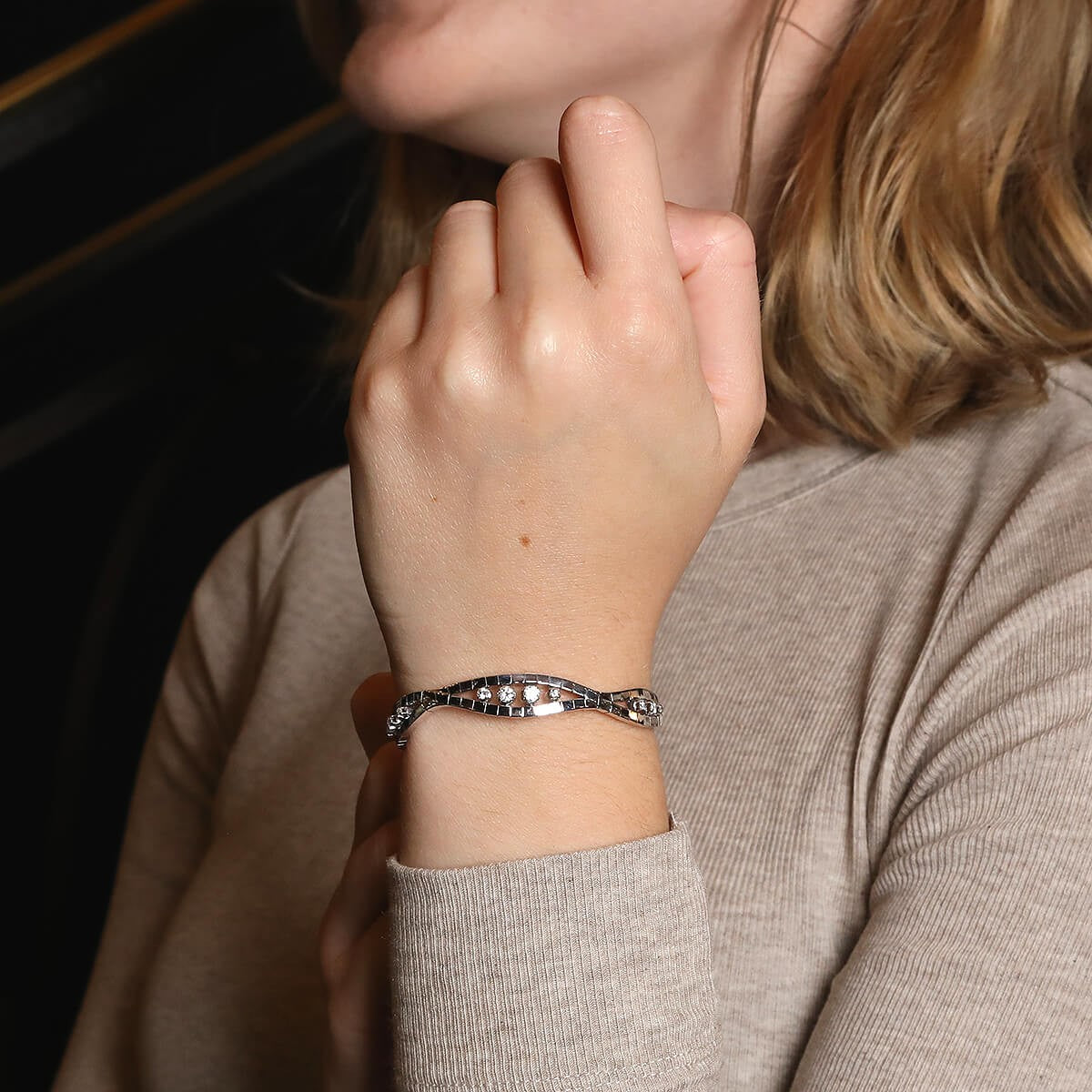 Diamonds and gold bracelet