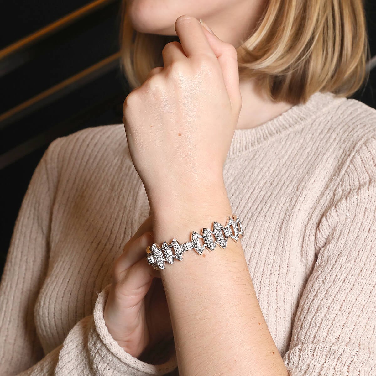 Diamonds and gold bracelet