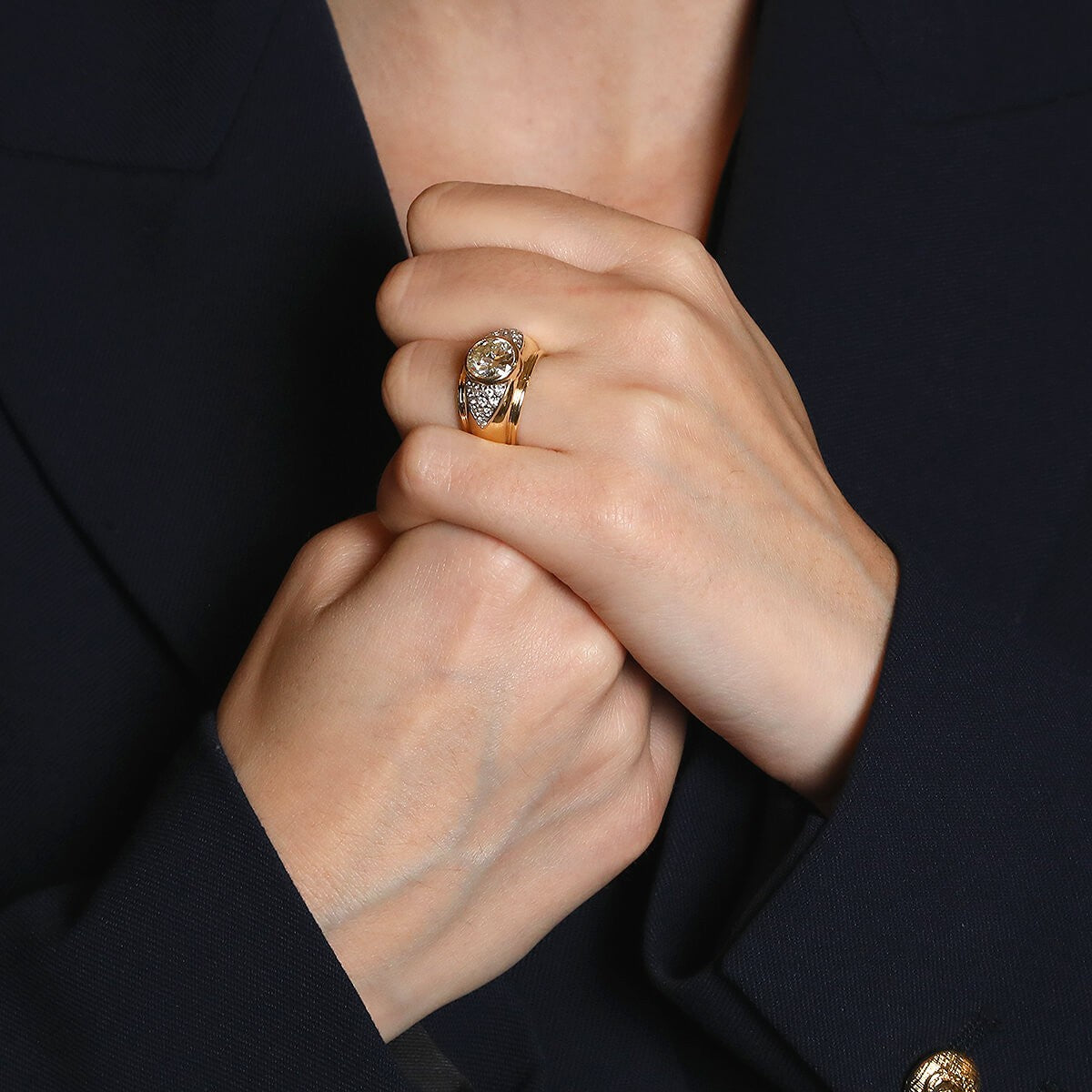 Diamonds and gold ring -  LFG Pre-certificate 2,42 cts M VS2