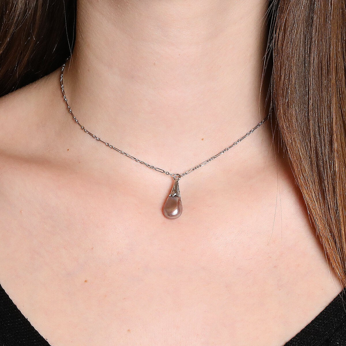 Diamonds and natural pearl necklace