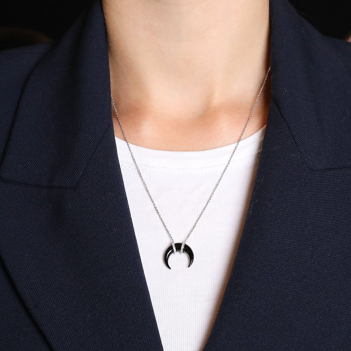 Djula Corne, diamonds, agate and gold necklace