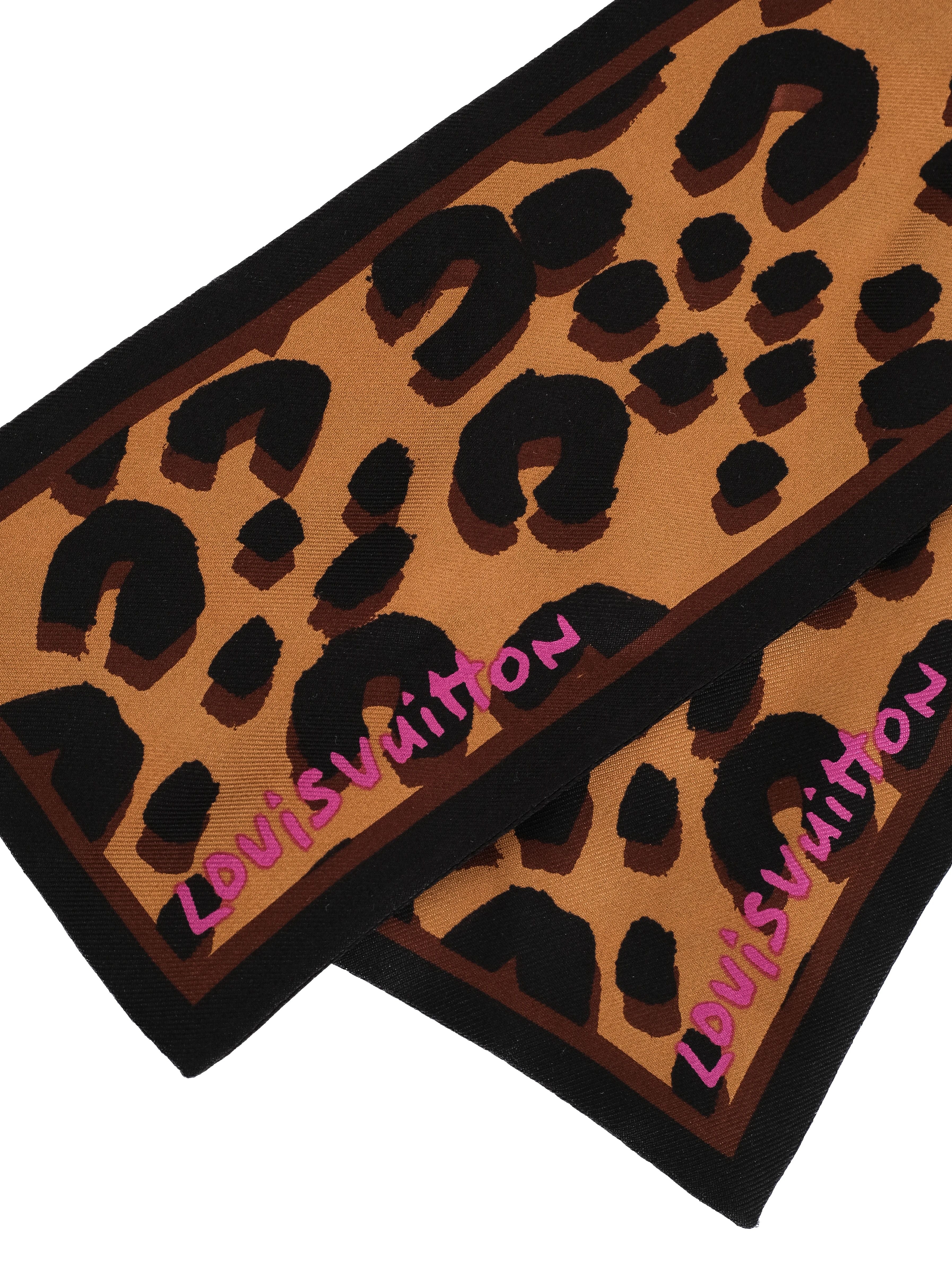 Excellent Louis Vuitton Leopard-Print Silk Scarf Combined Colors