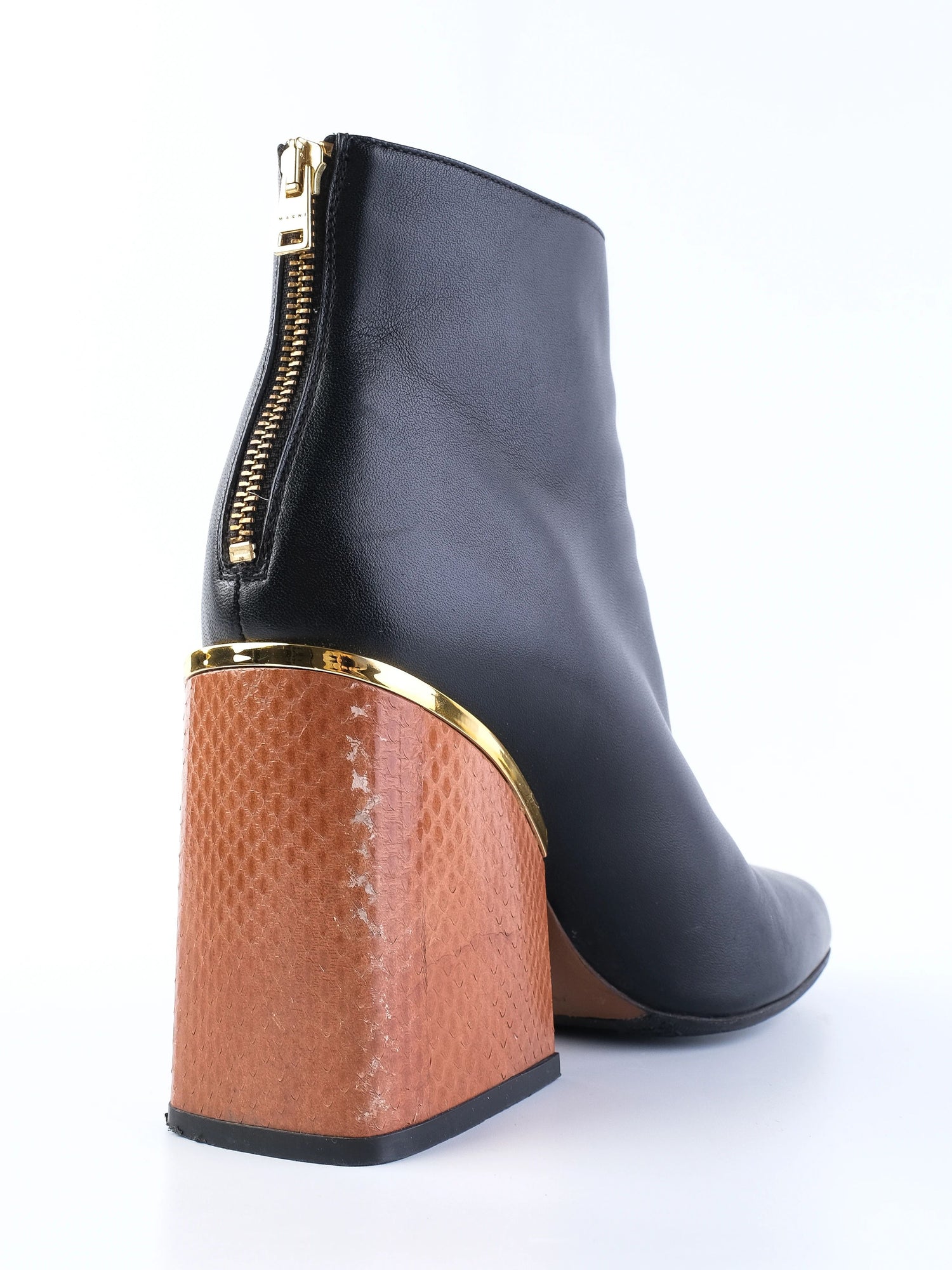 Excellent Marni Black Leather Ankle Boots Size 38 with Block Heel