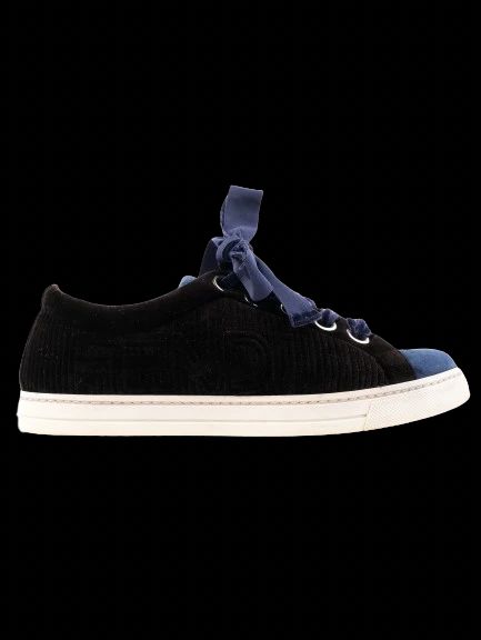 Excellent Fendi Black Fabric Sneakers Size 37 with Blue Accents